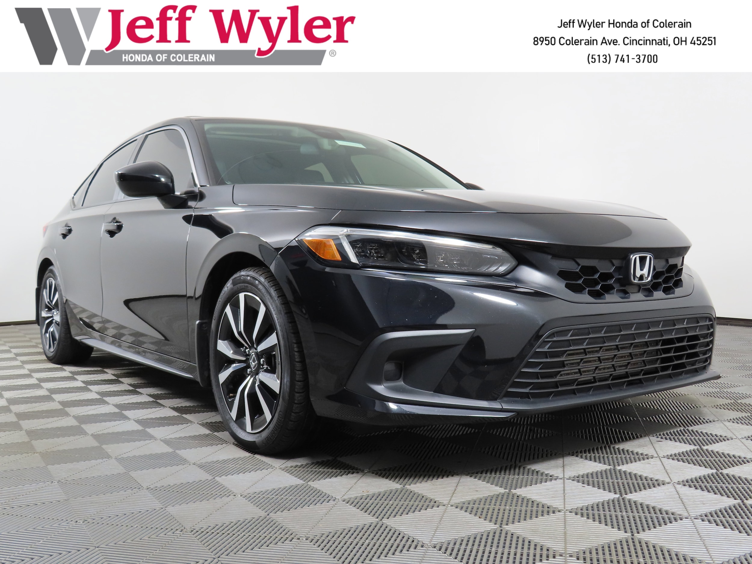 2024 Honda Civic Hatchback EX-L's photo