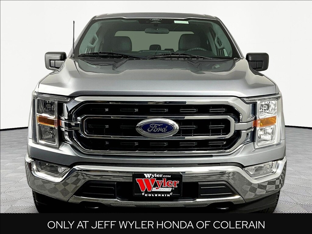 Used 2022 Ford F-150 XLT 4WD SuperCrew 5.5 Box Truck SuperCrew Cab