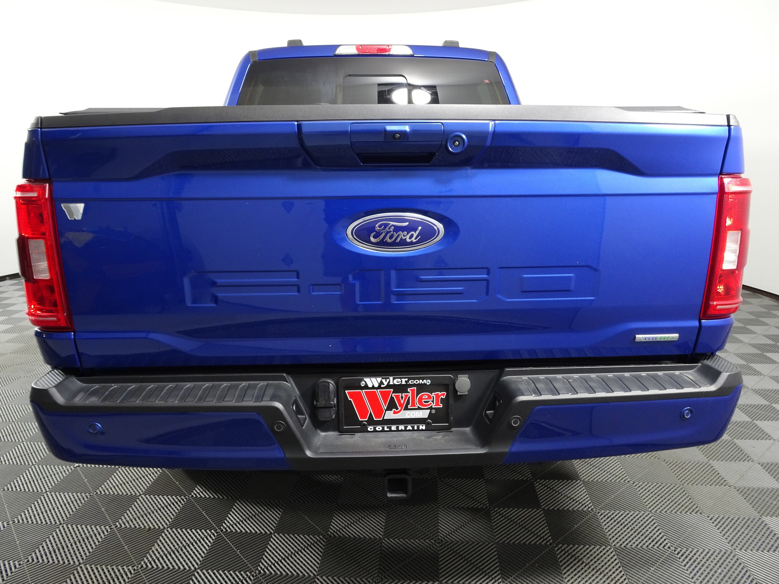2023 Ford F-150 XLT photo 3