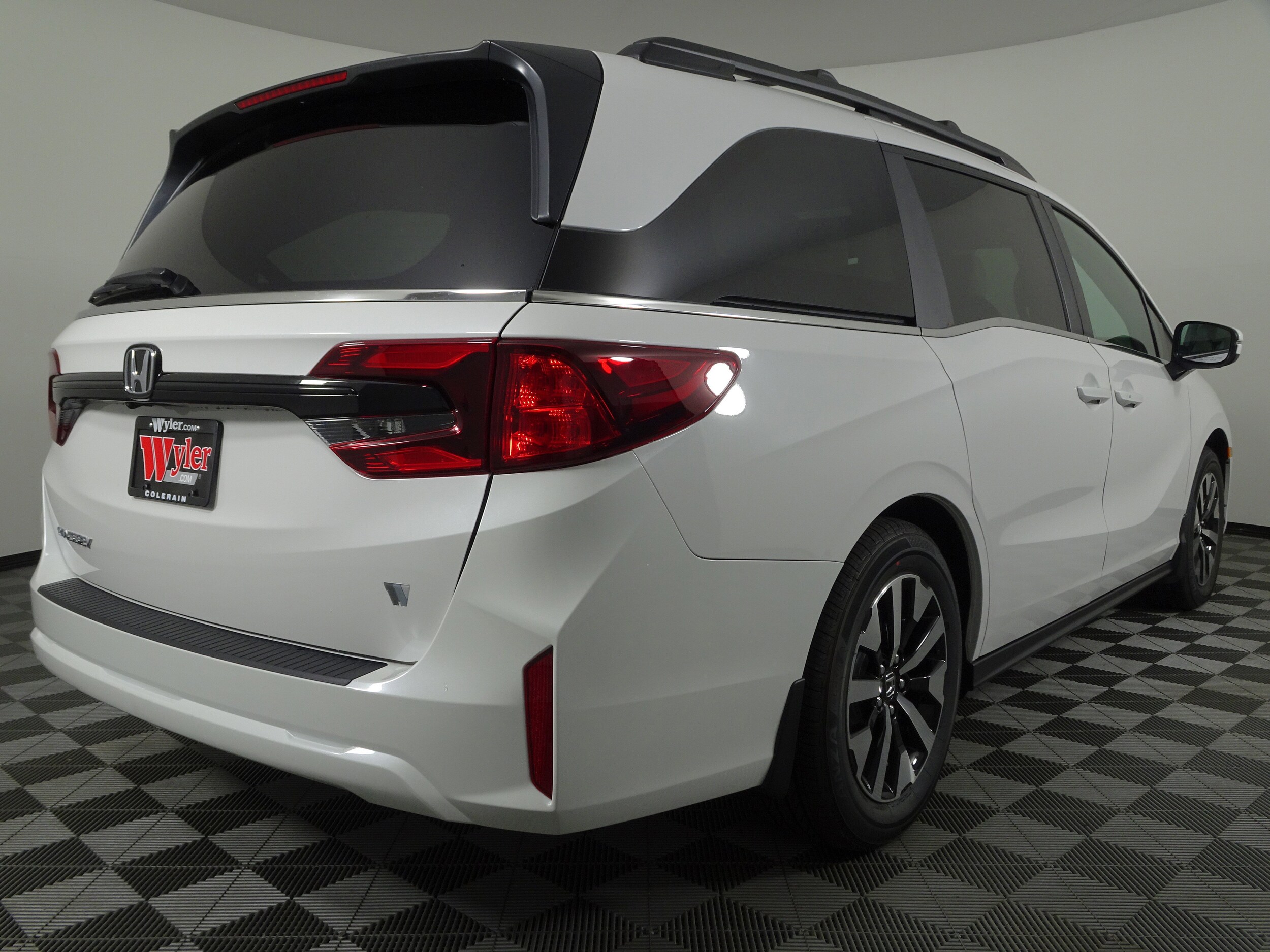 2026 Honda Odyssey EX-L photo 2