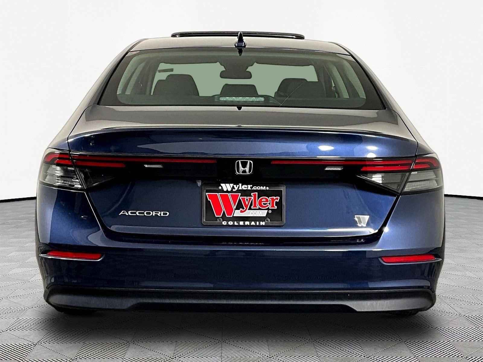 2024 Honda Accord EX - Photo 7