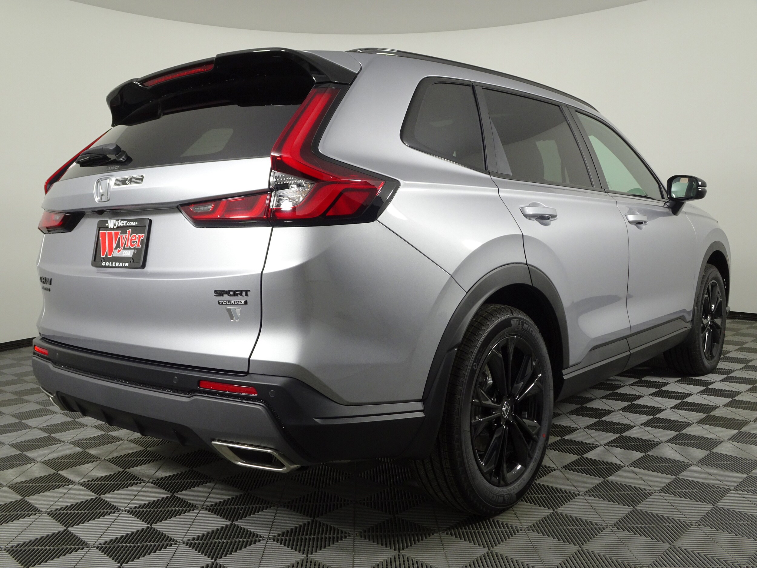 2026 Honda CR-V Hybrid Sport Touring photo 3