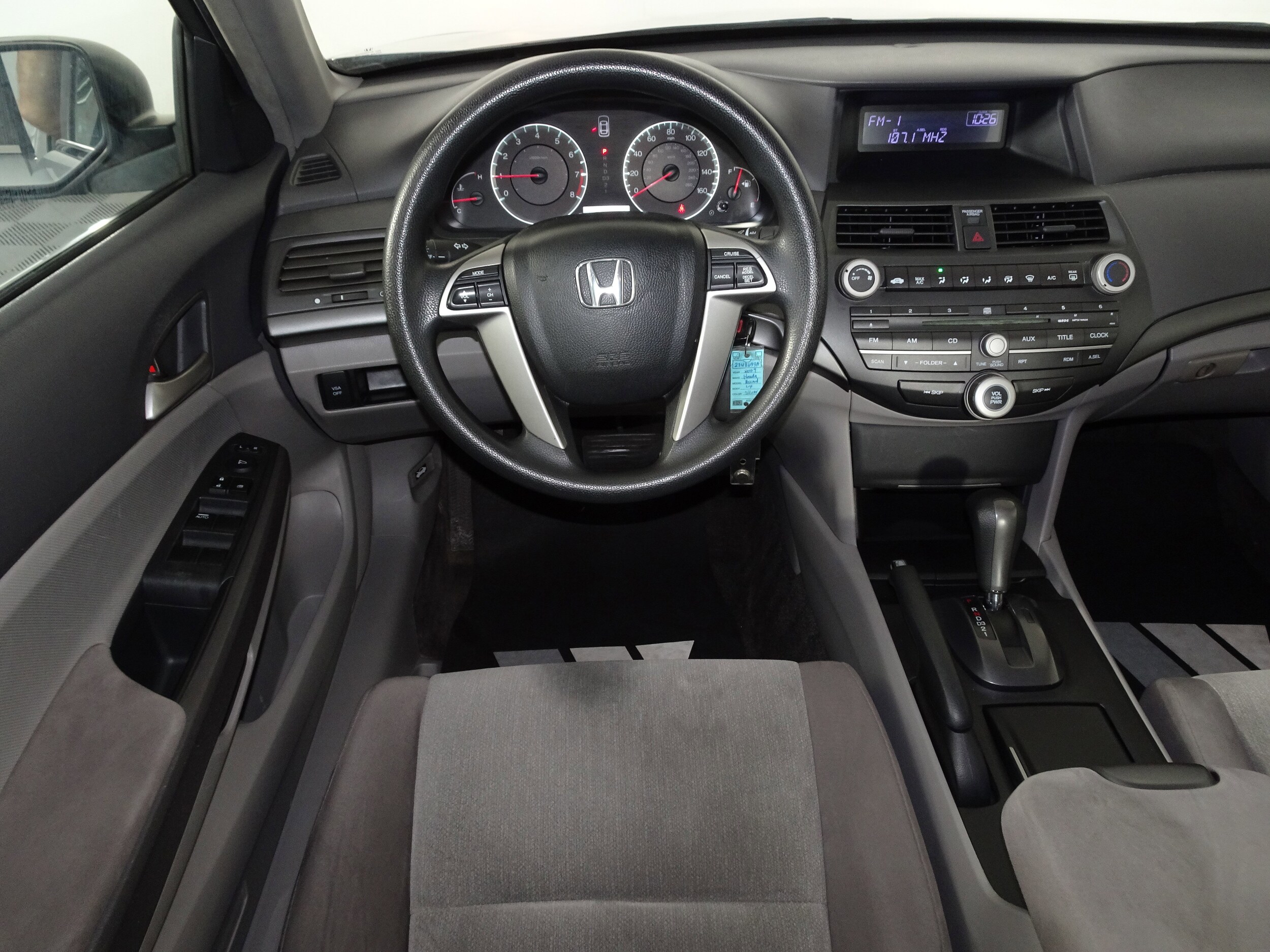 2009 Honda Accord LX photo 4