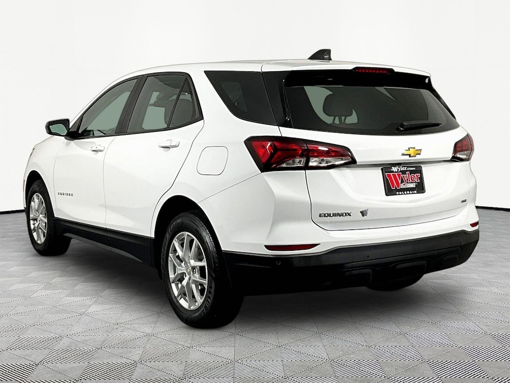 Used 2022 Chevrolet Equinox AWD 4dr LS w/1FL SUV