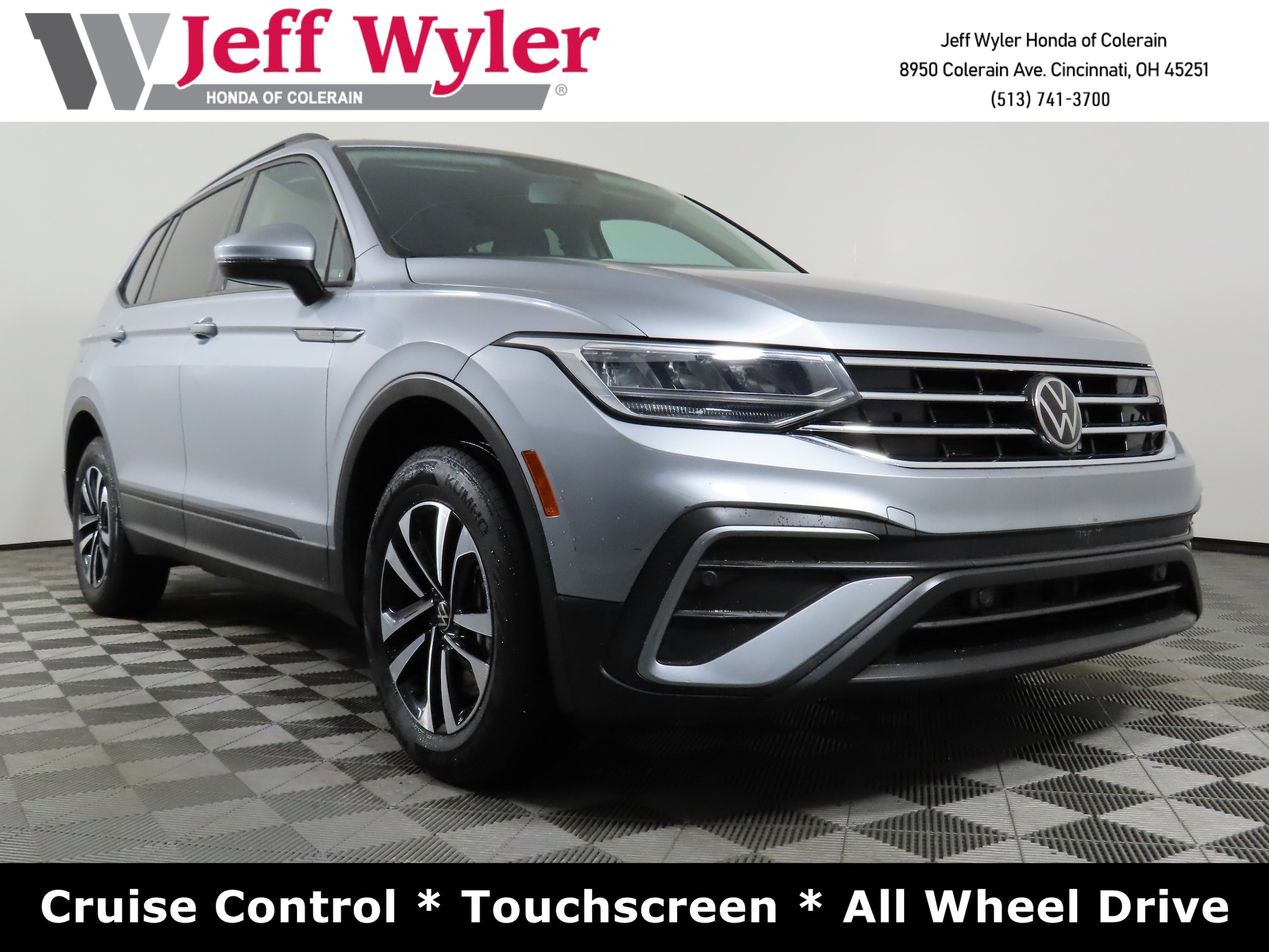 2022 Volkswagen Tiguan S's photo