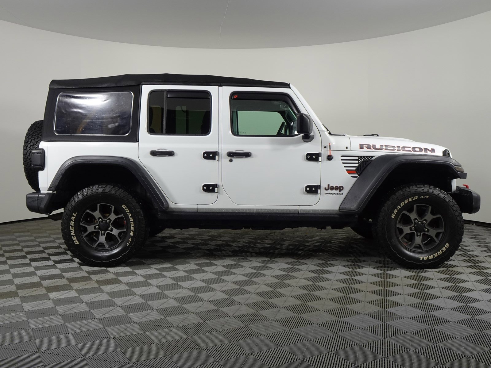 Used 2018 Jeep All-New Wrangler Unlimited Rubicon with VIN 1C4HJXFGXJW118584 for sale in Cincinnati, OH