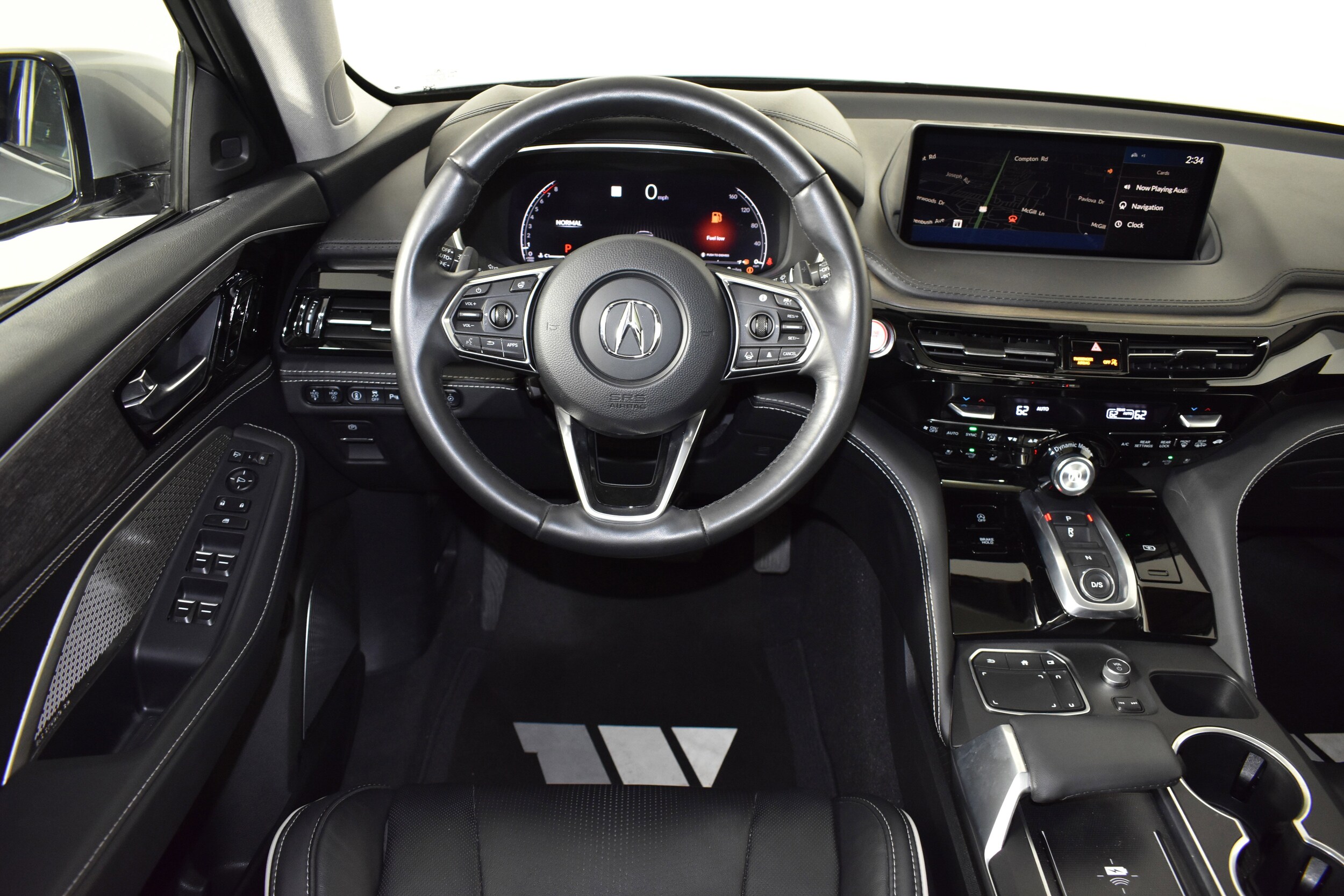 2024 Acura MDX SH-AWD Advance photo 4