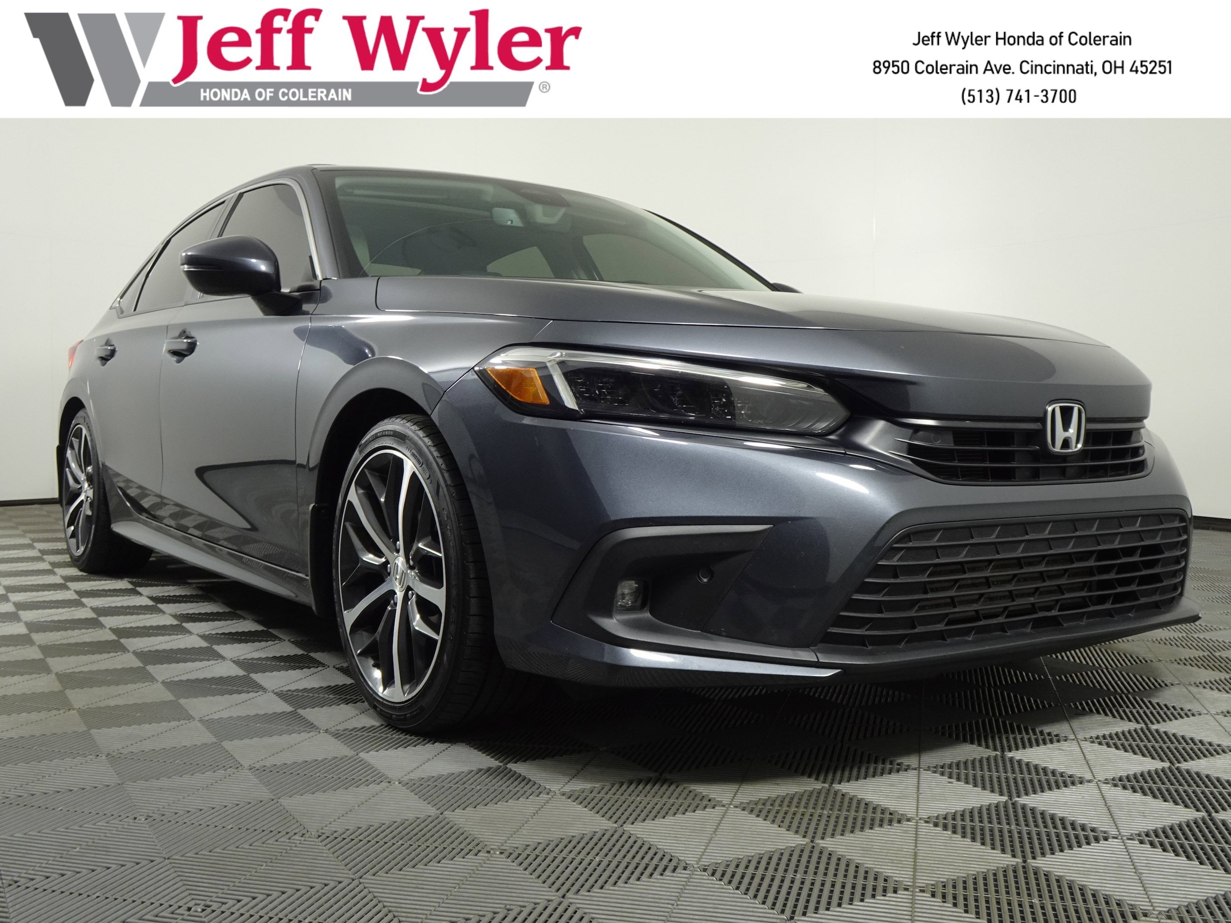 2024 Honda Civic Touring's photo