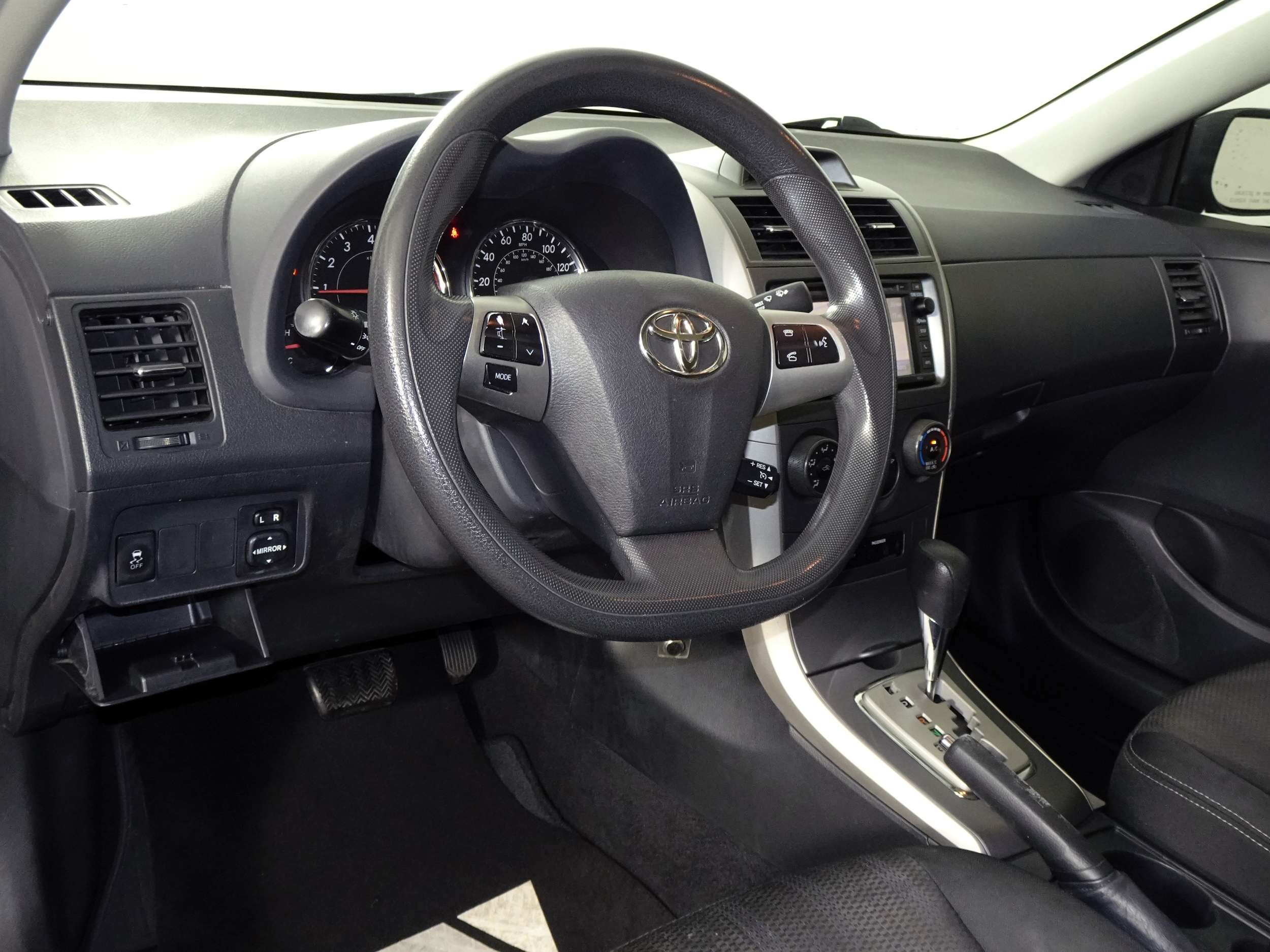 2013 Toyota Corolla S - Photo 38