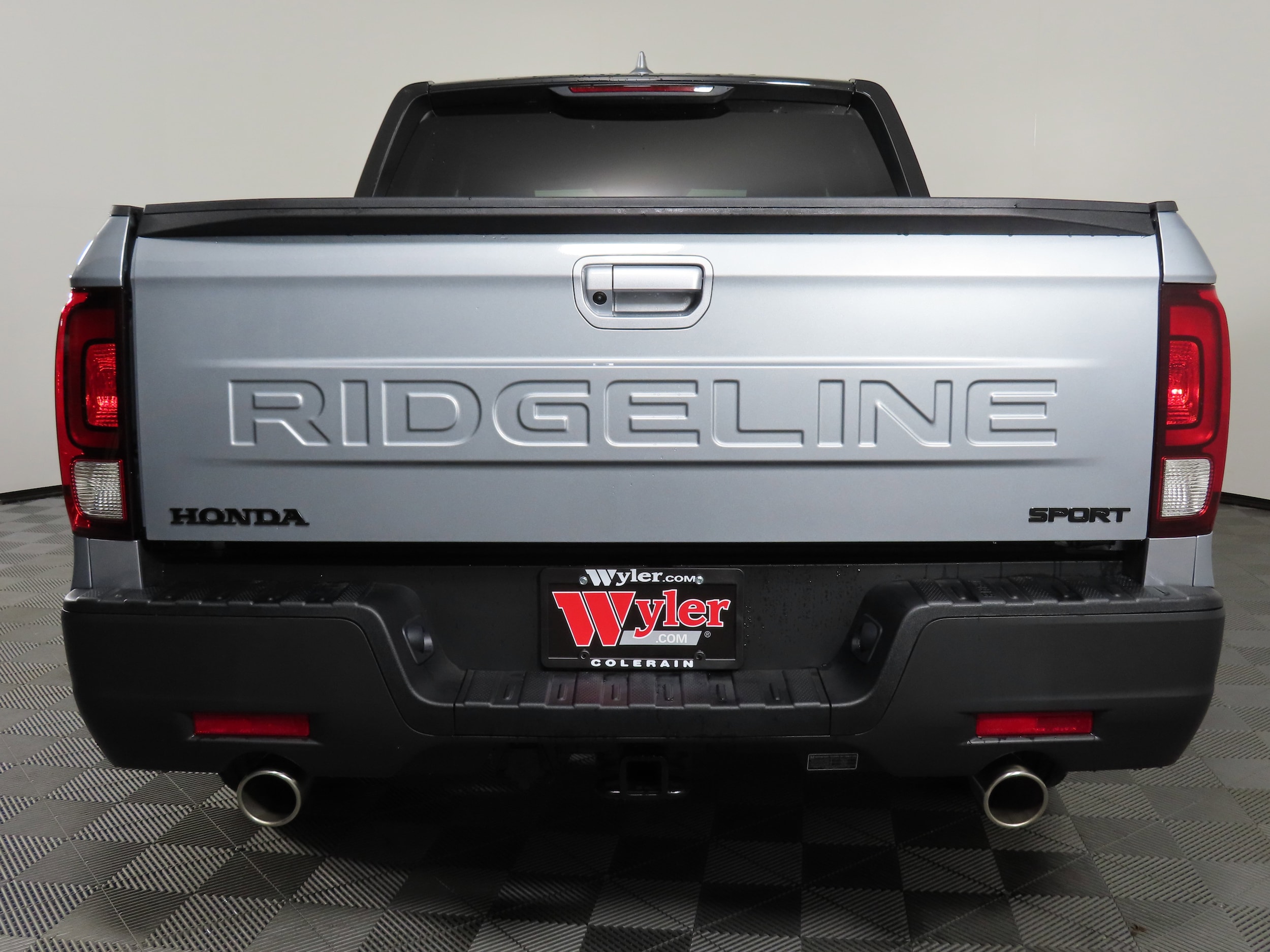 2026 Honda Ridgeline Sport - Photo 18