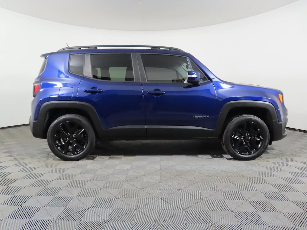 Used 2017 Jeep Renegade Altitude 4x4 SUV
