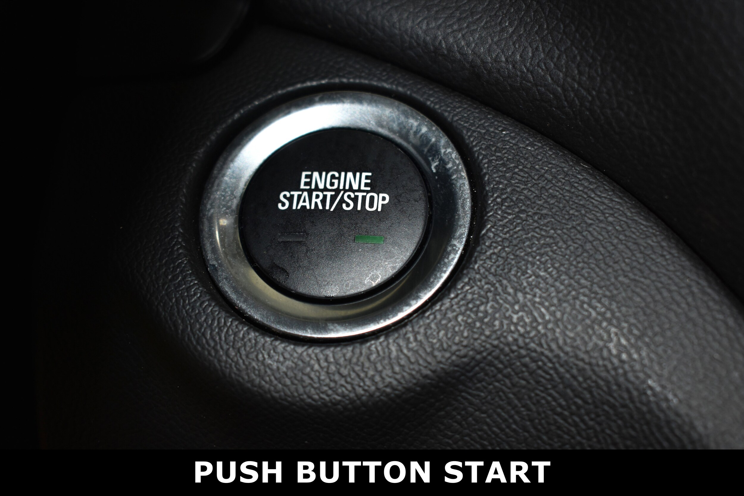 2024 Chevrolet Equinox LT photo 3