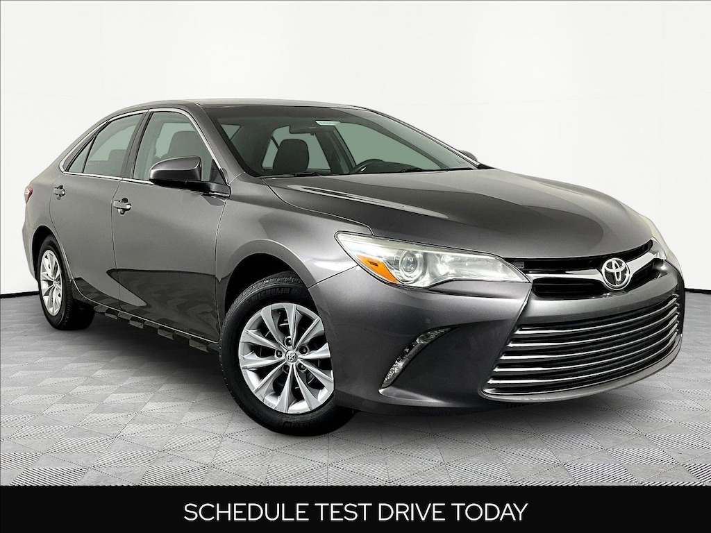 Used 2016 Toyota Camry 4dr Sdn I4 Auto LE Sedan