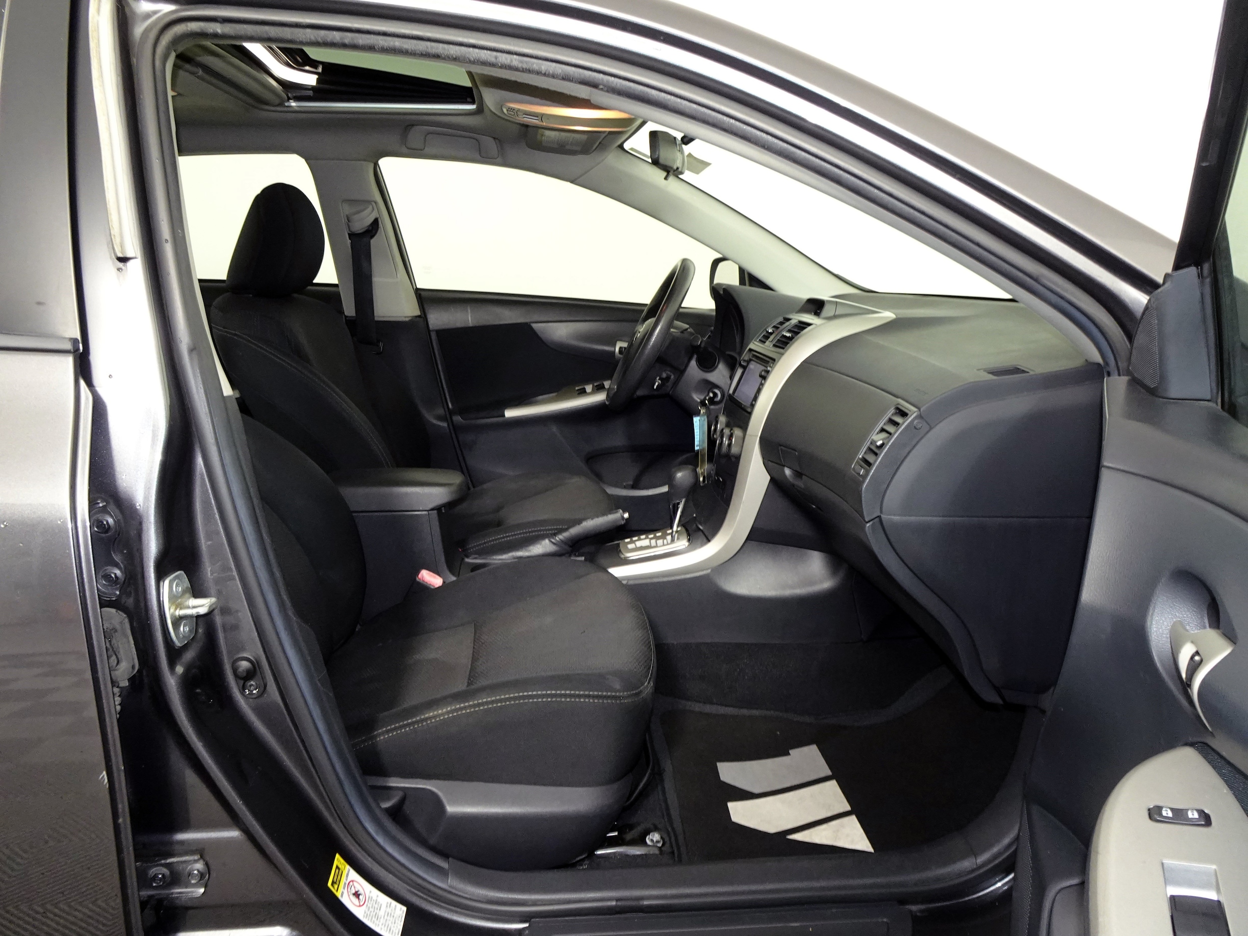 2013 Toyota Corolla S - Photo 35