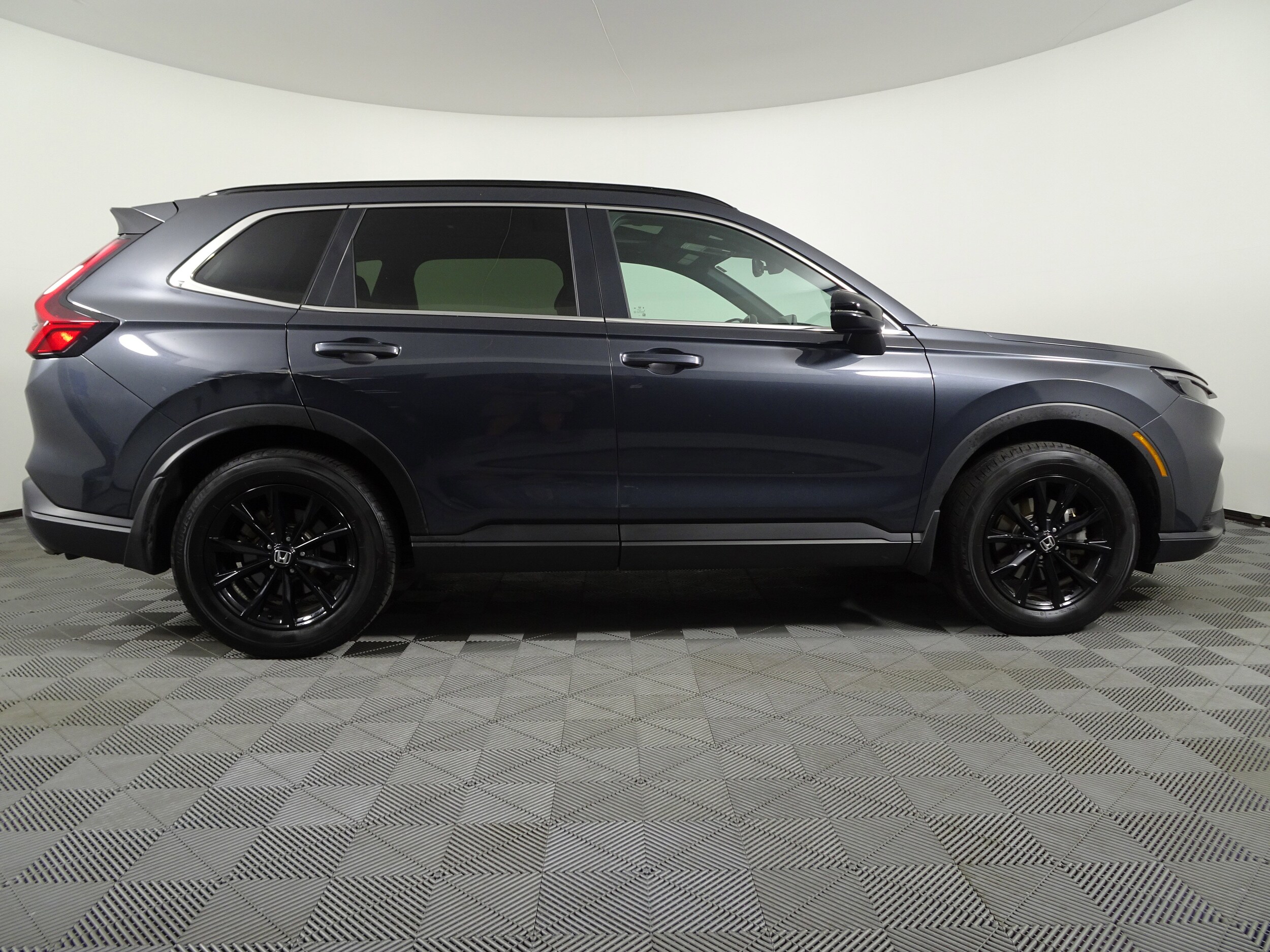 2024 Honda CR-V Hybrid Sport-L photo 2