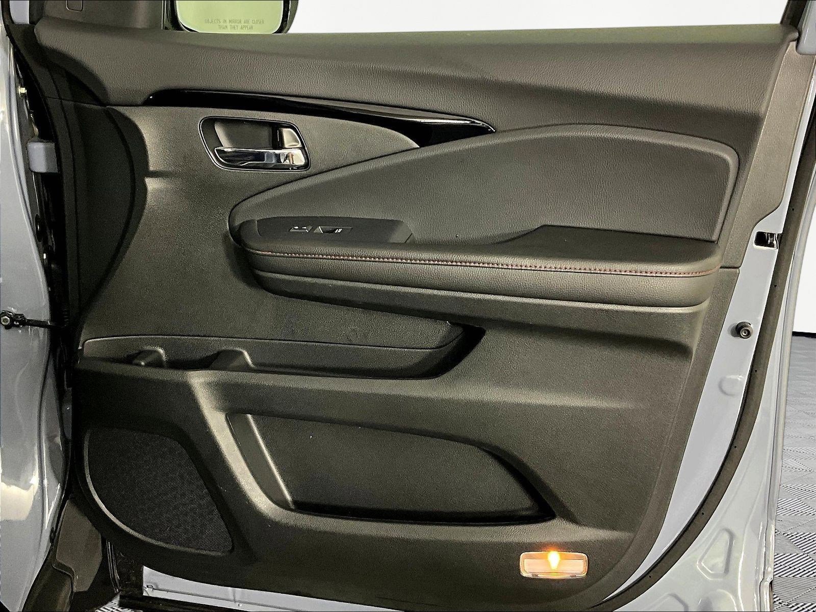 2024 Honda Ridgeline Black Edition - Photo 29