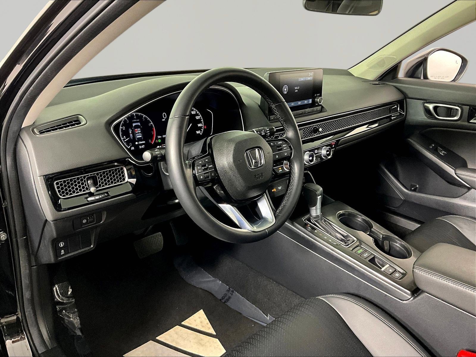 2024 Honda Civic Hatchback EX-L - Photo 17