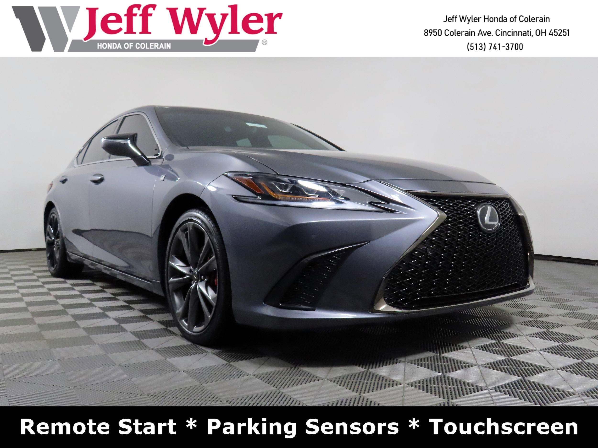 2019 Lexus ES F SPORT's photo