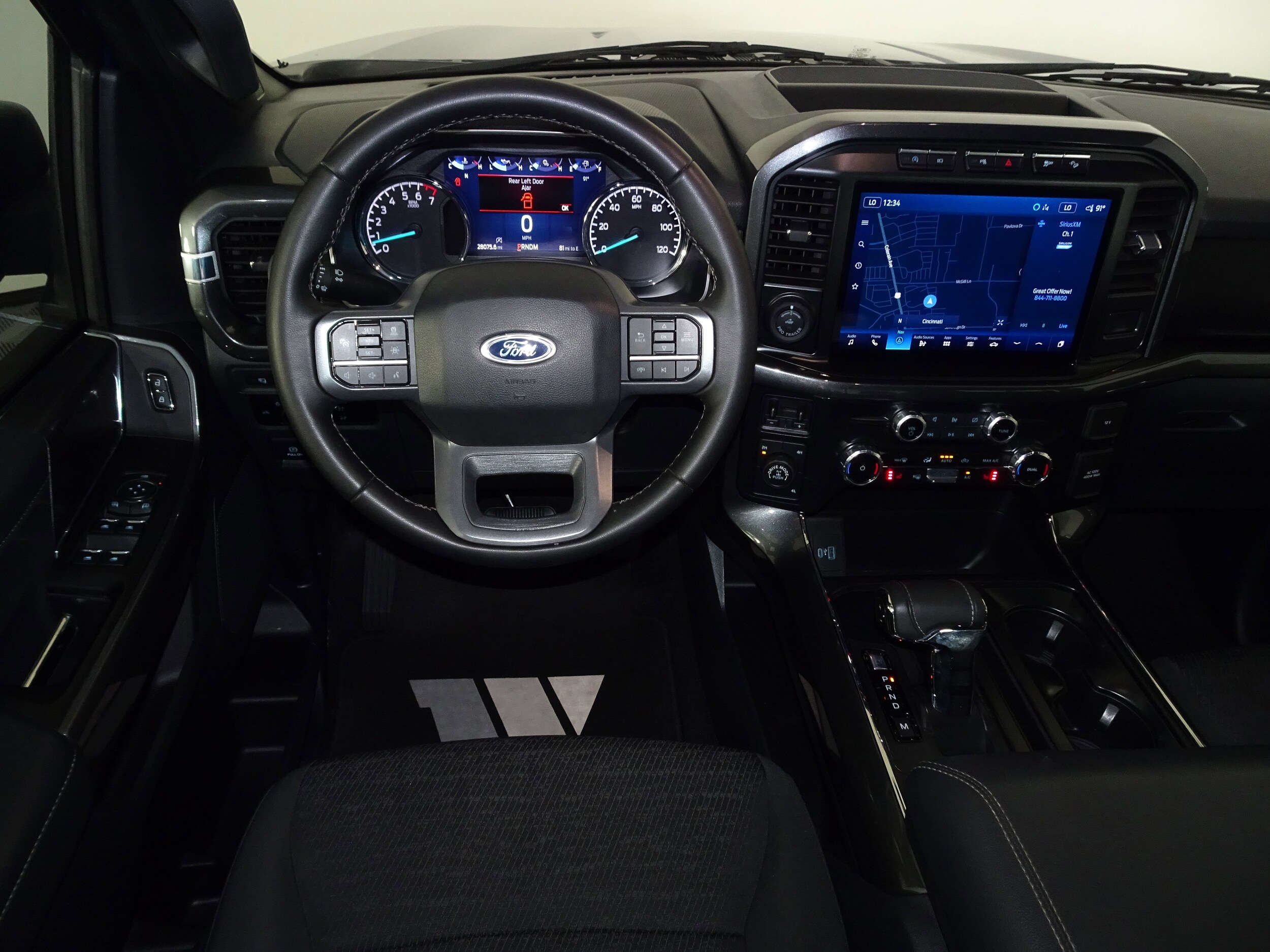 2023 Ford F-150 XLT photo 2