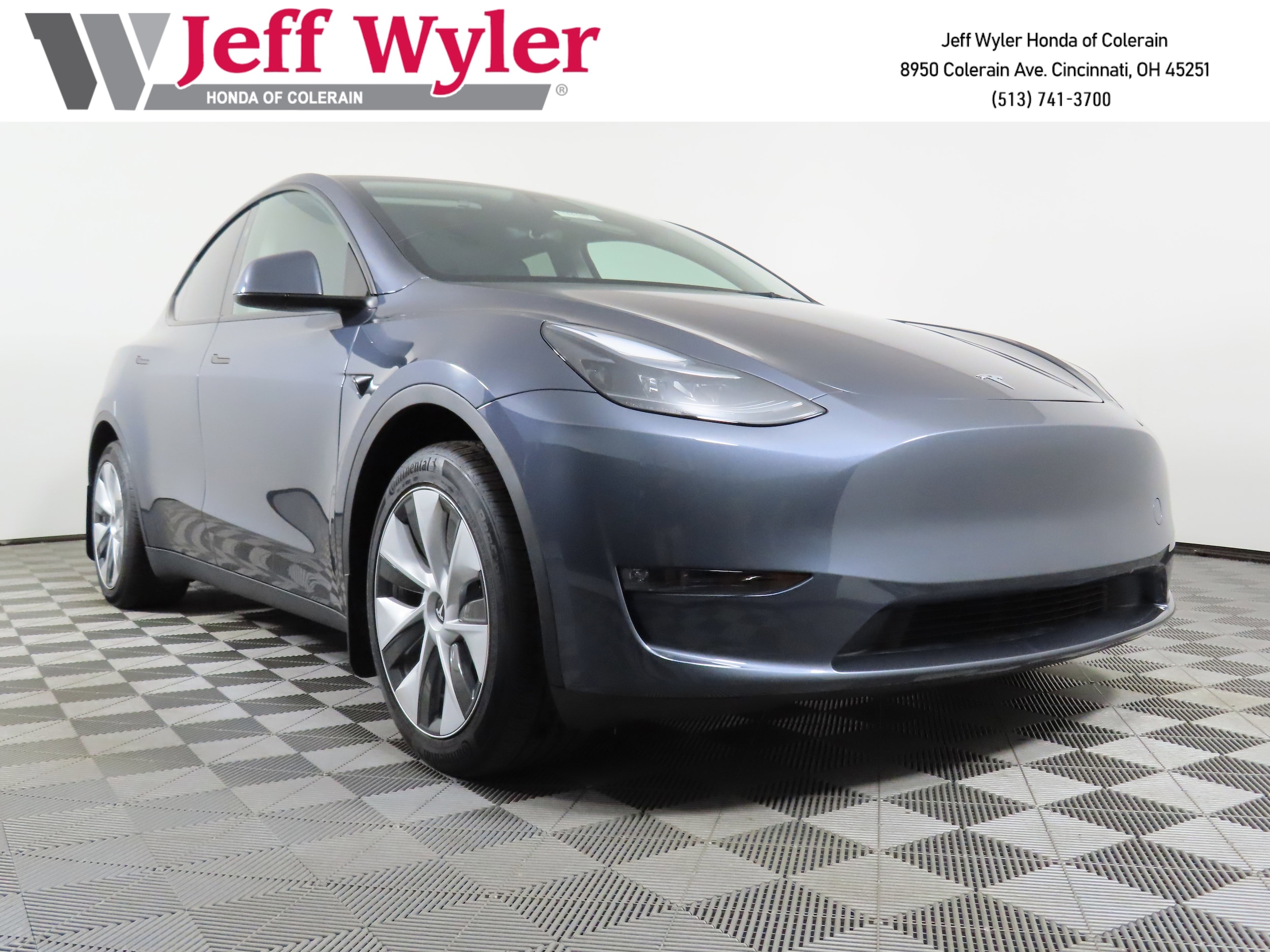 2023 Tesla Model Y Long Range's photo