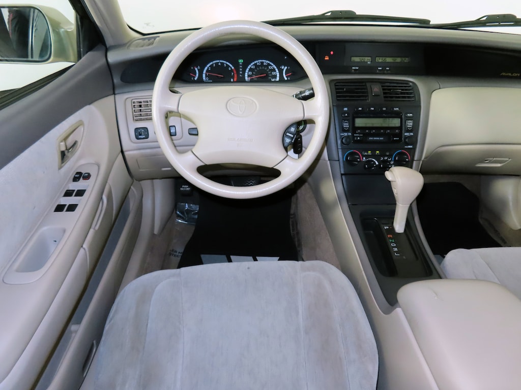 Used 2001 Toyota Avalon 4dr Sdn XL w/Bucket Seats Car