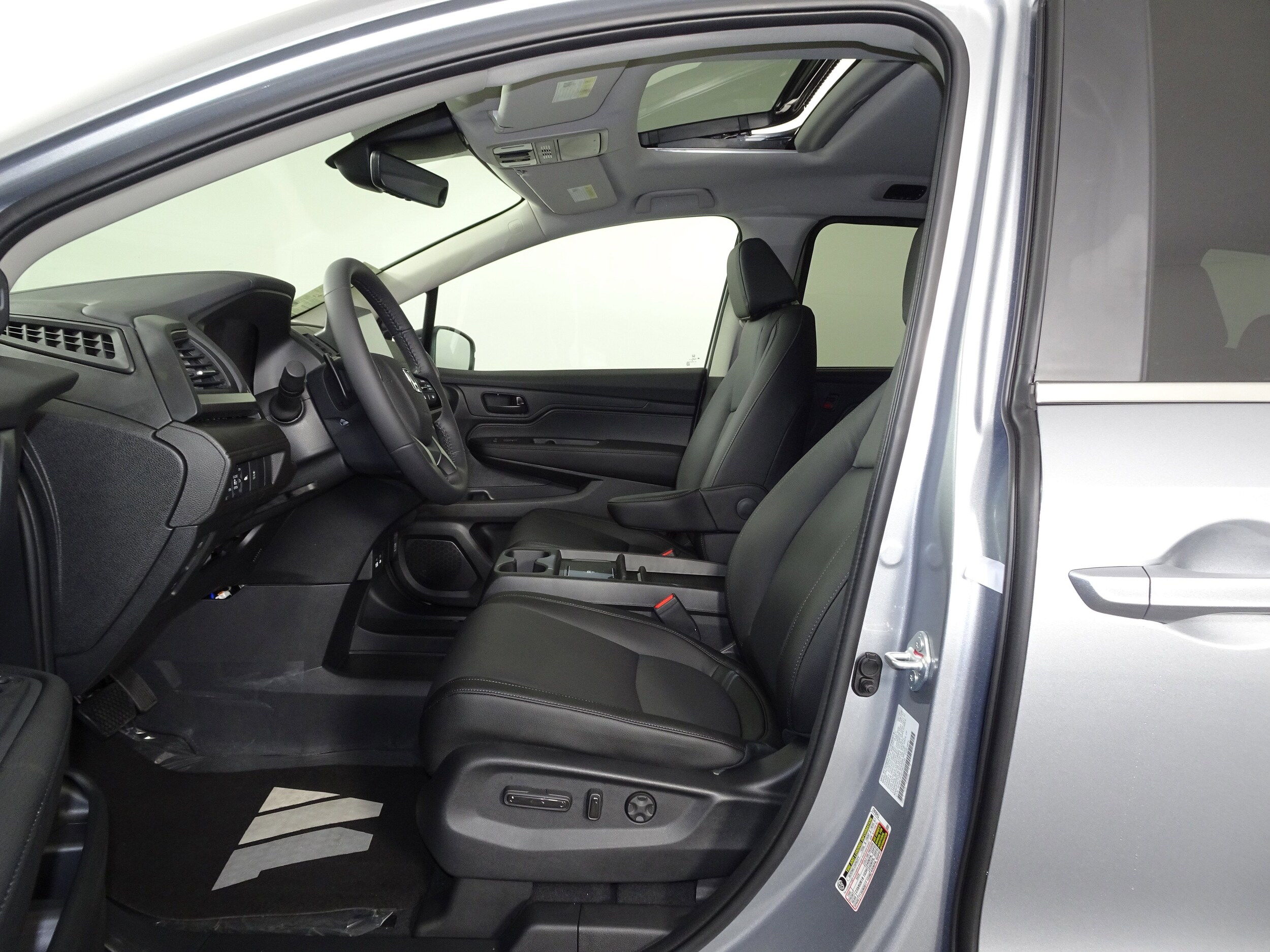 2026 Honda Odyssey EX-L photo 4