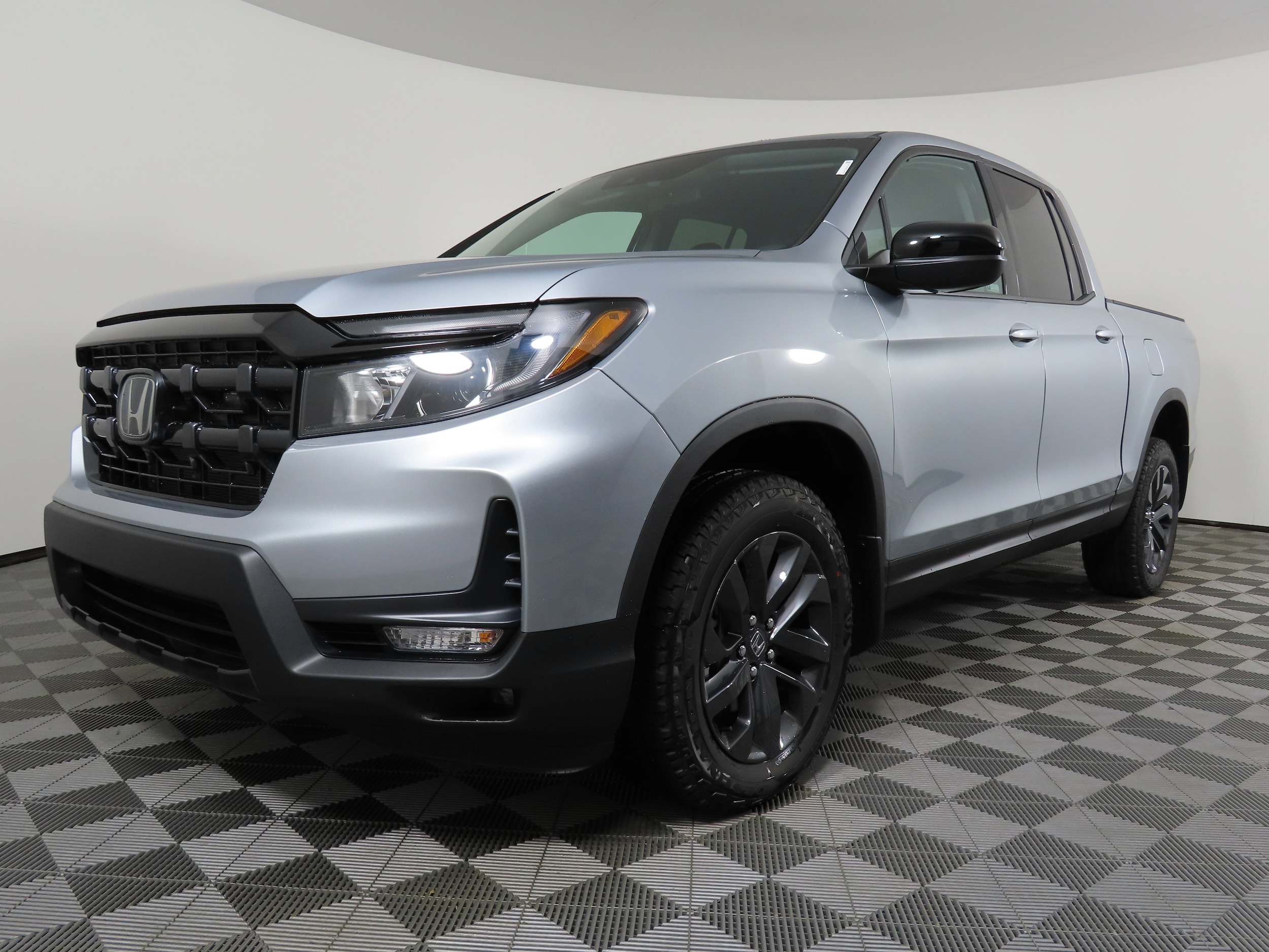 2026 Honda Ridgeline Sport - Photo 14