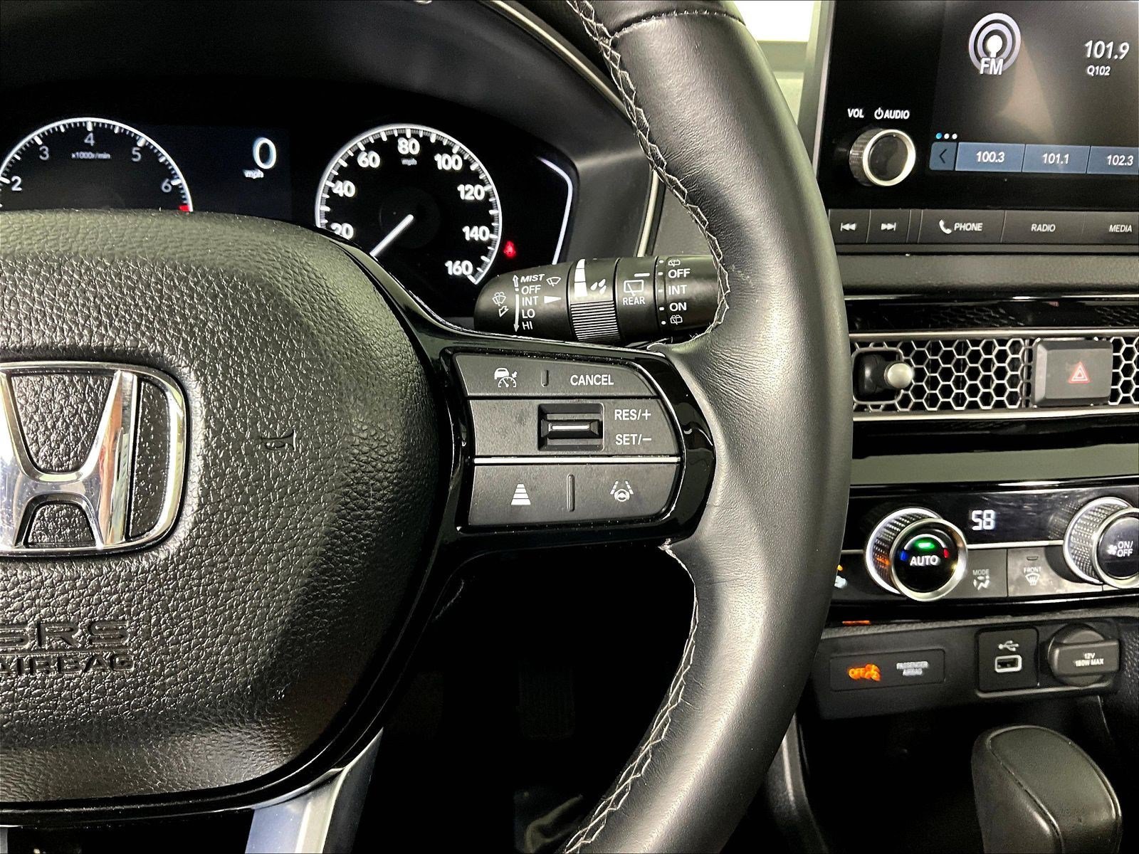 2024 Honda Civic Hatchback EX-L - Photo 12
