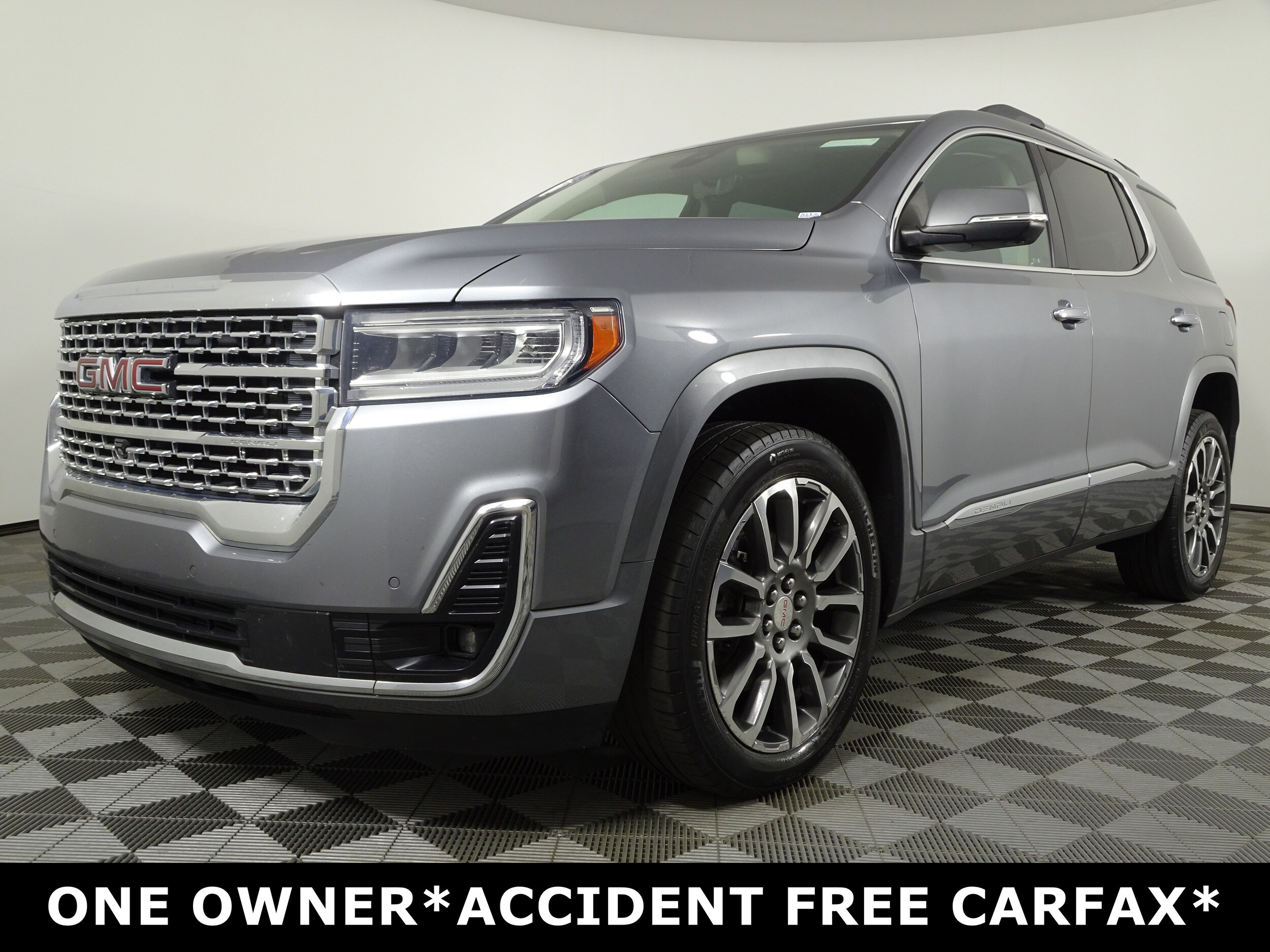 2021 Gmc Acadia Denali photo 2