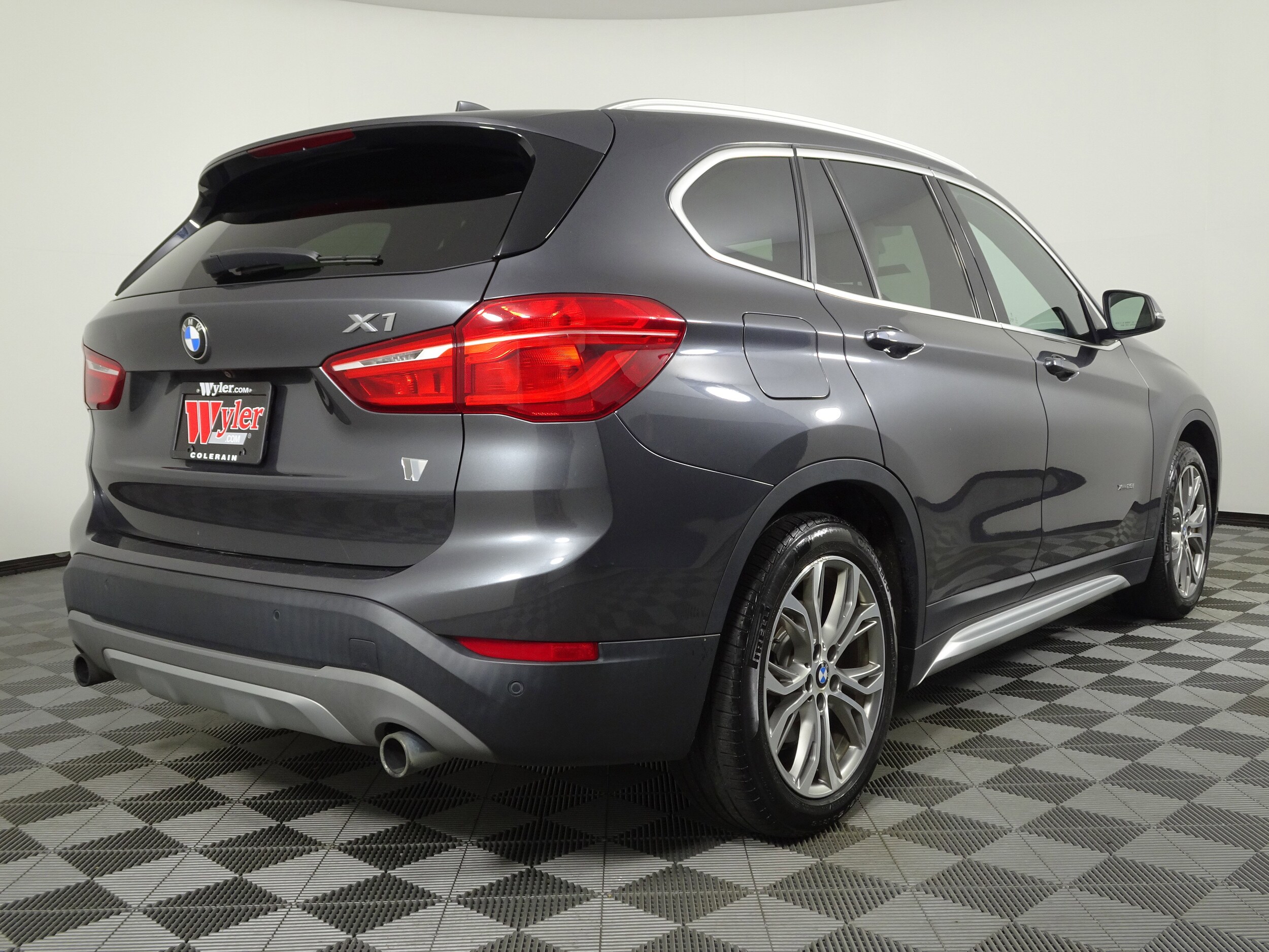 2016 Bmw X1 XDrive28i photo 3