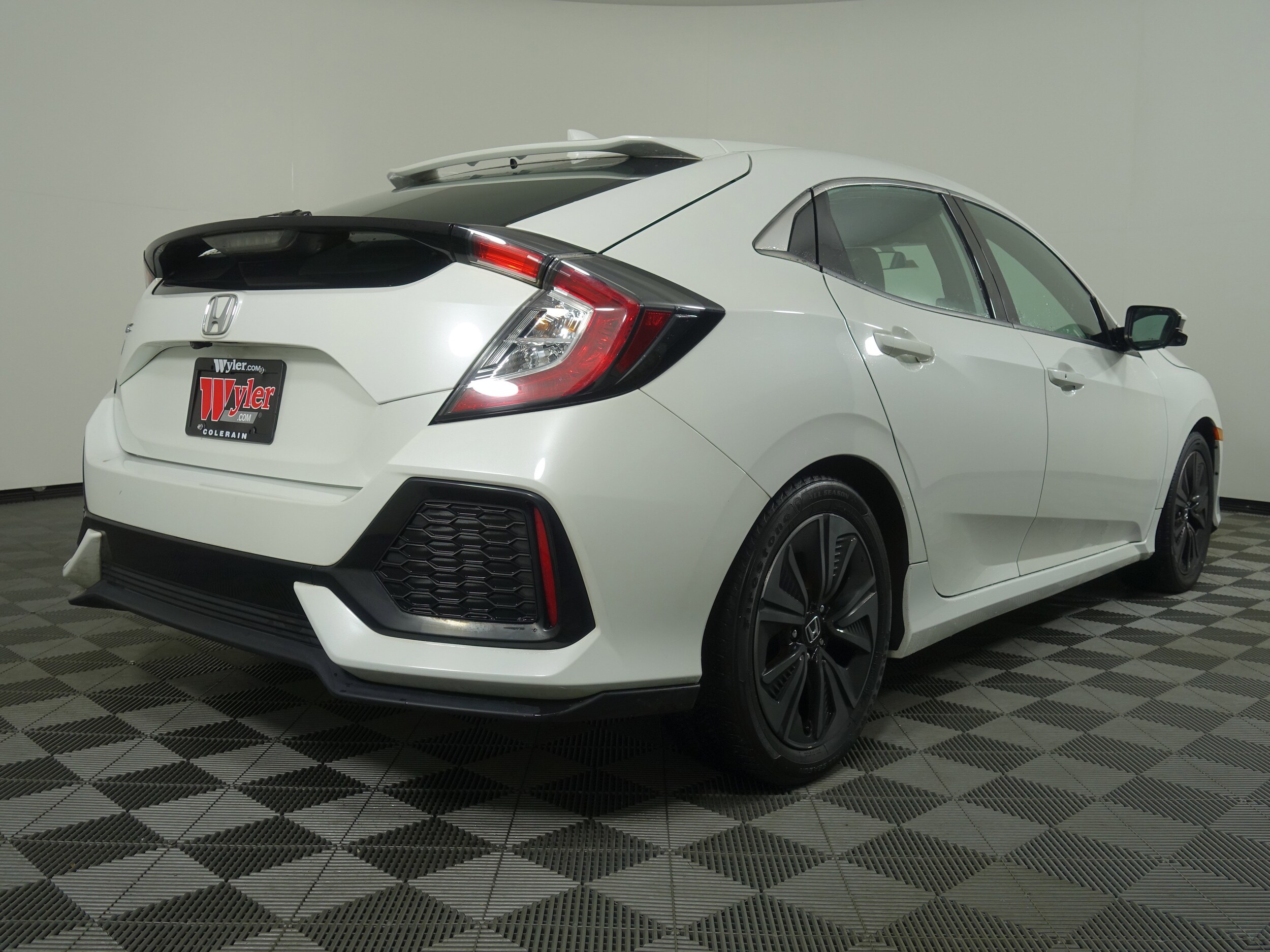 2017 Honda Civic Hatchback EX photo 3