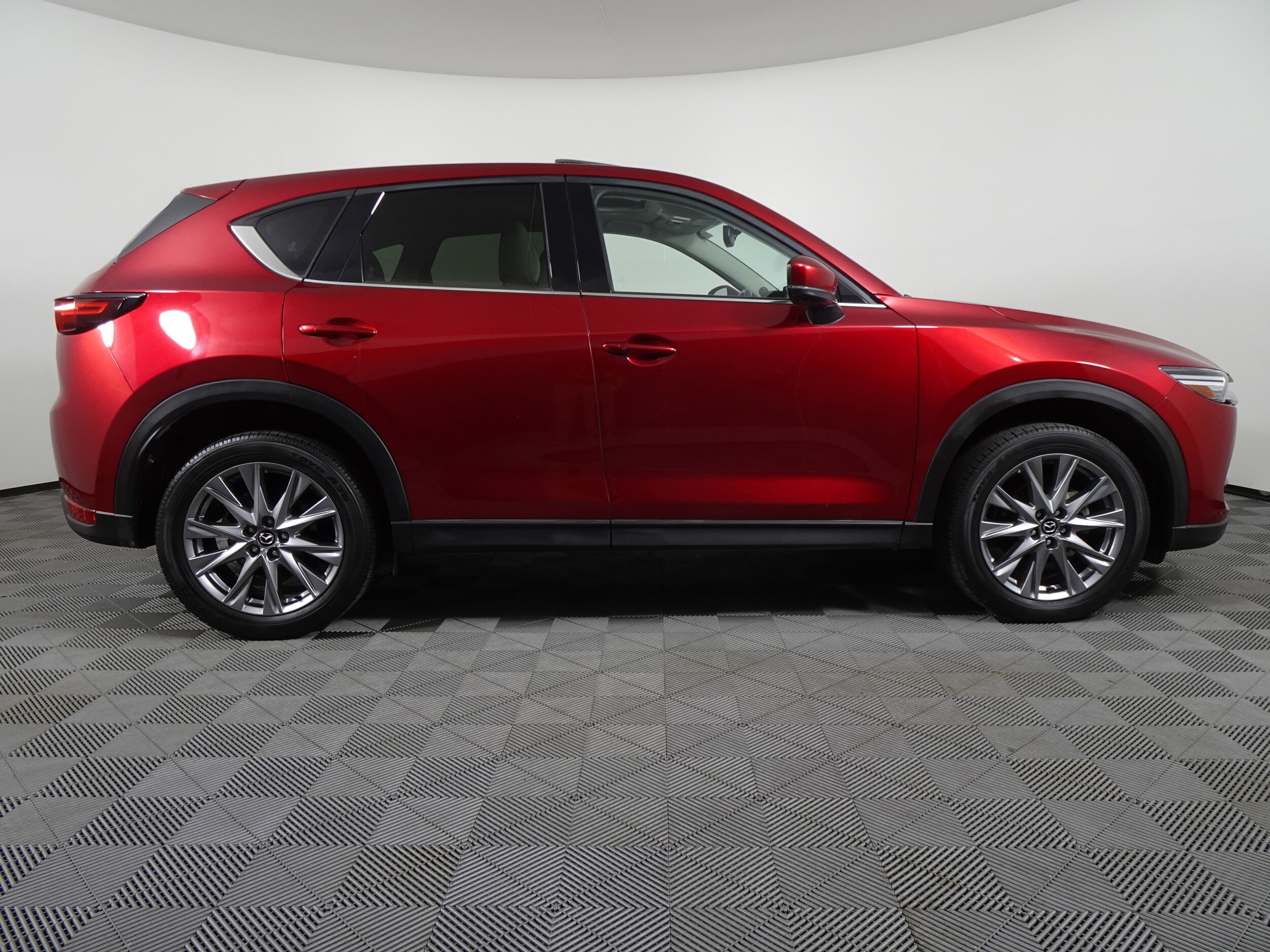 2021 Mazda CX-5 Grand Touring photo 2