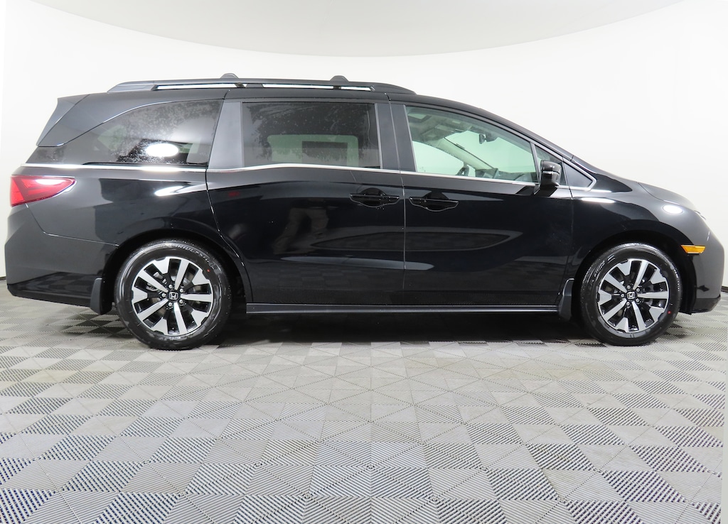 New 2026 Honda Odyssey EX-L Van Passenger