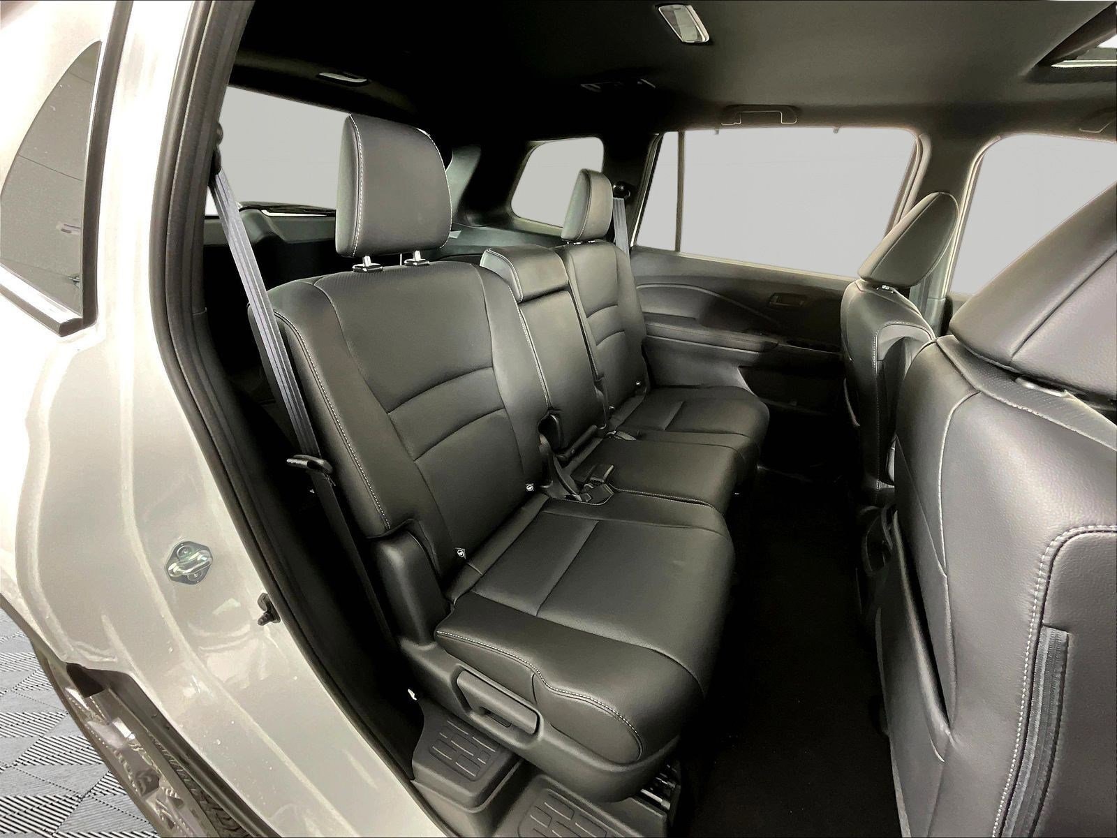 2023 Honda Passport EX-L - Photo 25