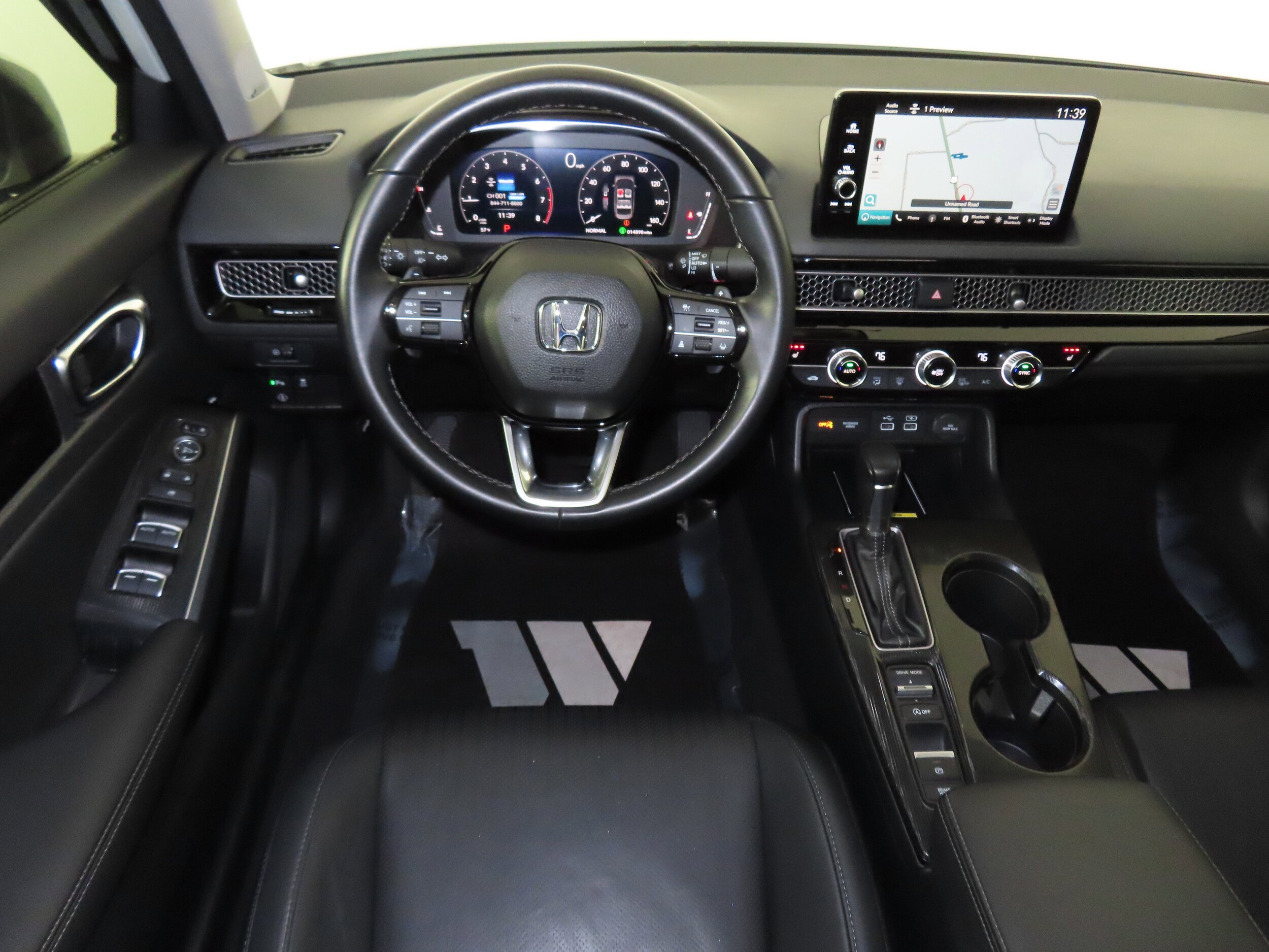 2023 Honda Civic Touring photo 4