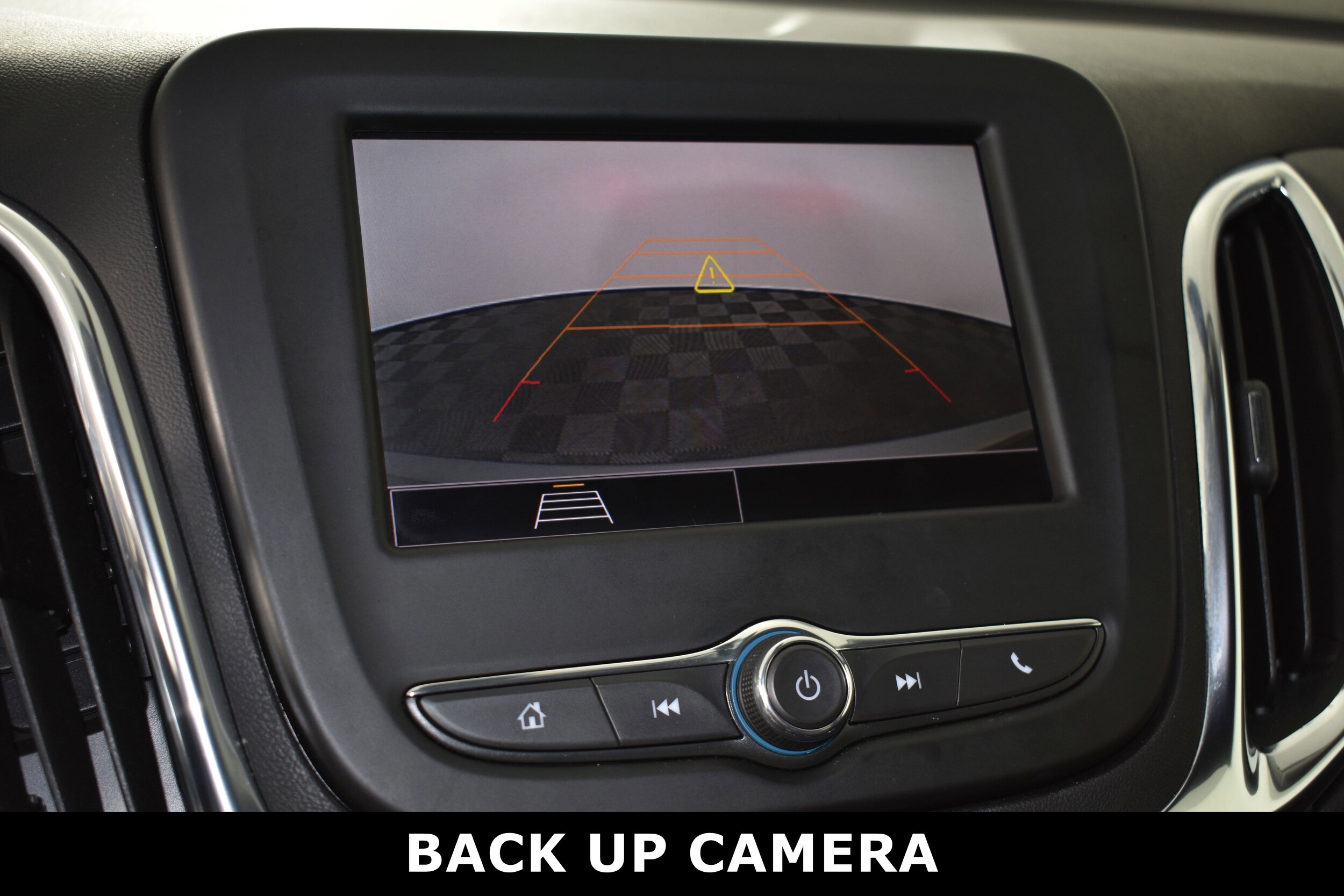 2024 Chevrolet Equinox LT photo 4