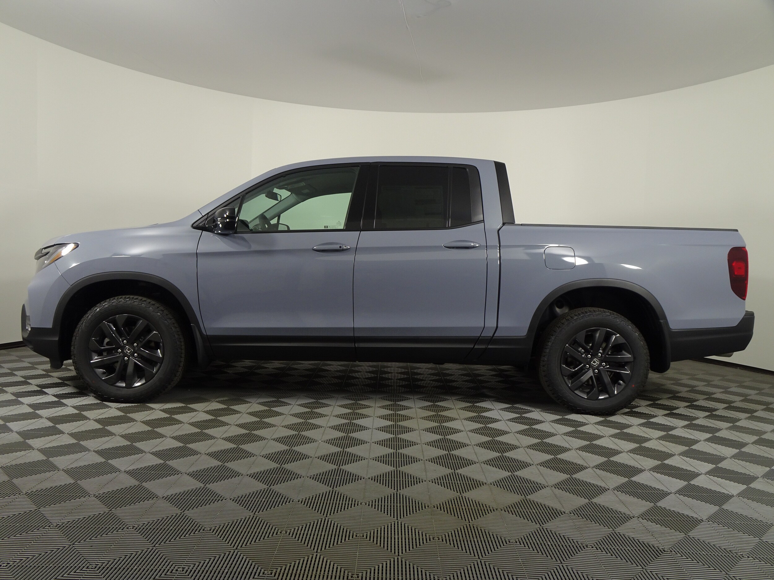 2026 Honda Ridgeline Sport - Photo 17