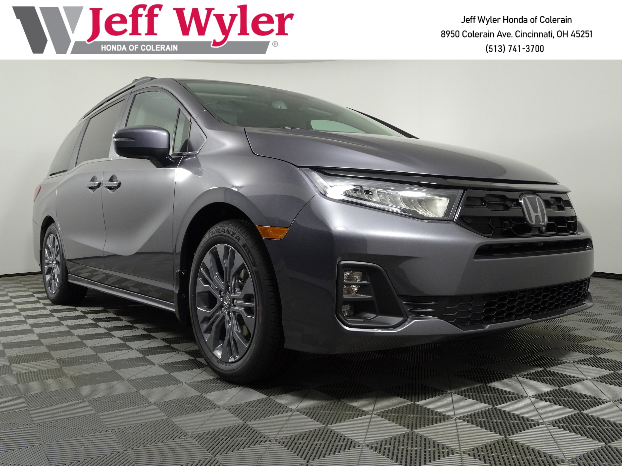 2026 Honda Odyssey Touring's photo