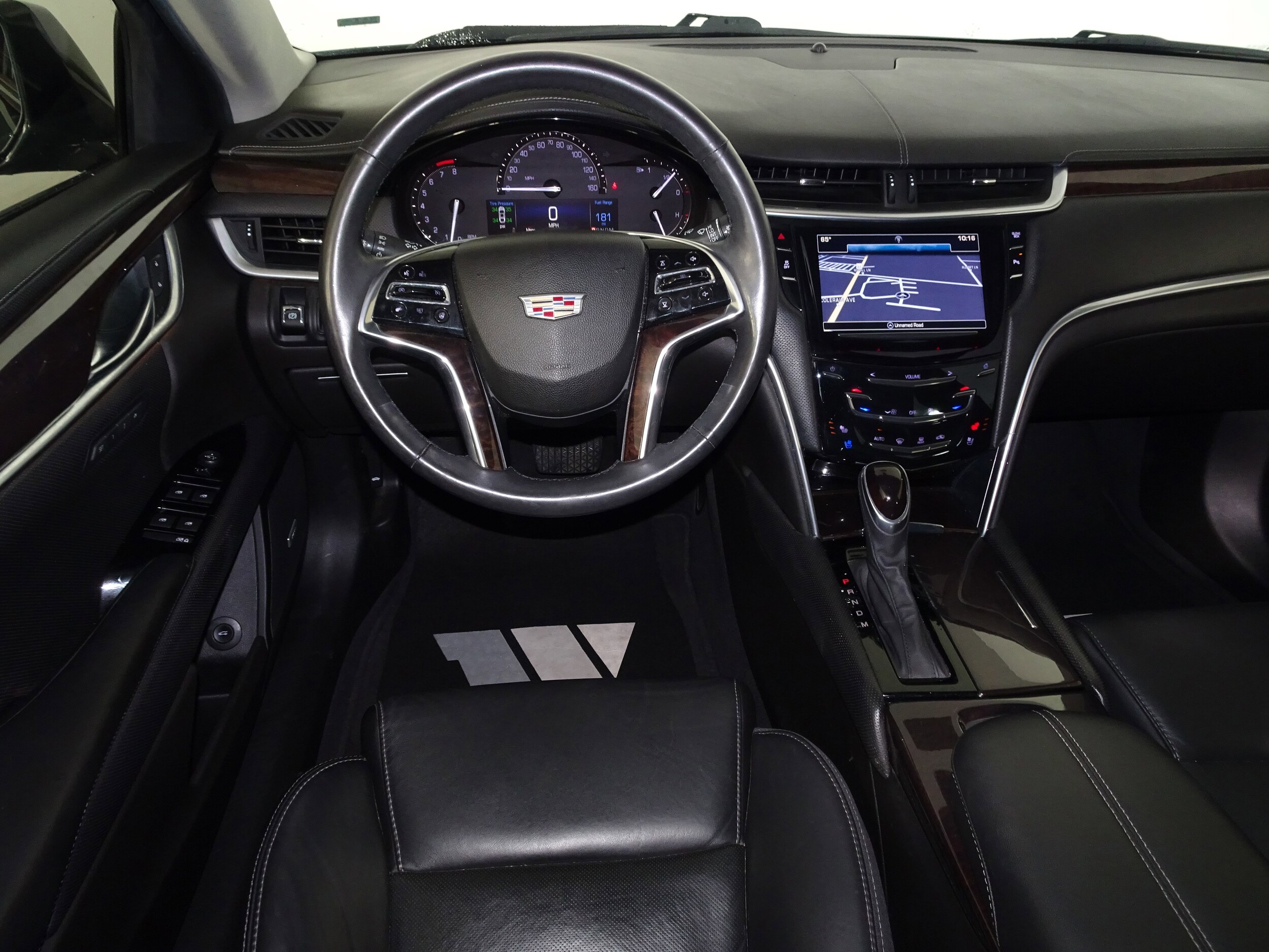 2017 Cadillac XTS Luxury photo 4