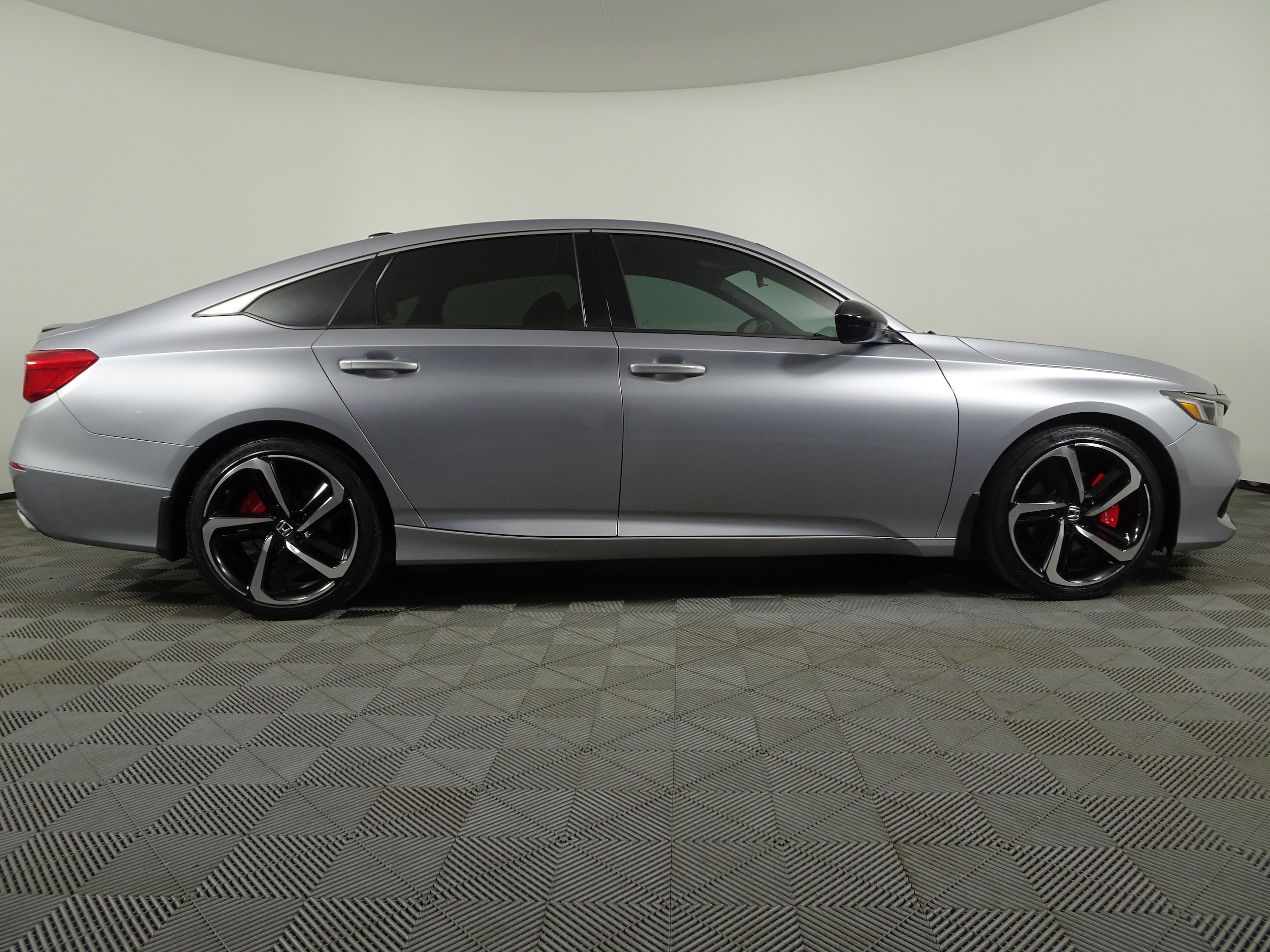 Used 2022 Honda Accord Sport with VIN 1HGCV1F3XNA004176 for sale in Northfield, Minnesota