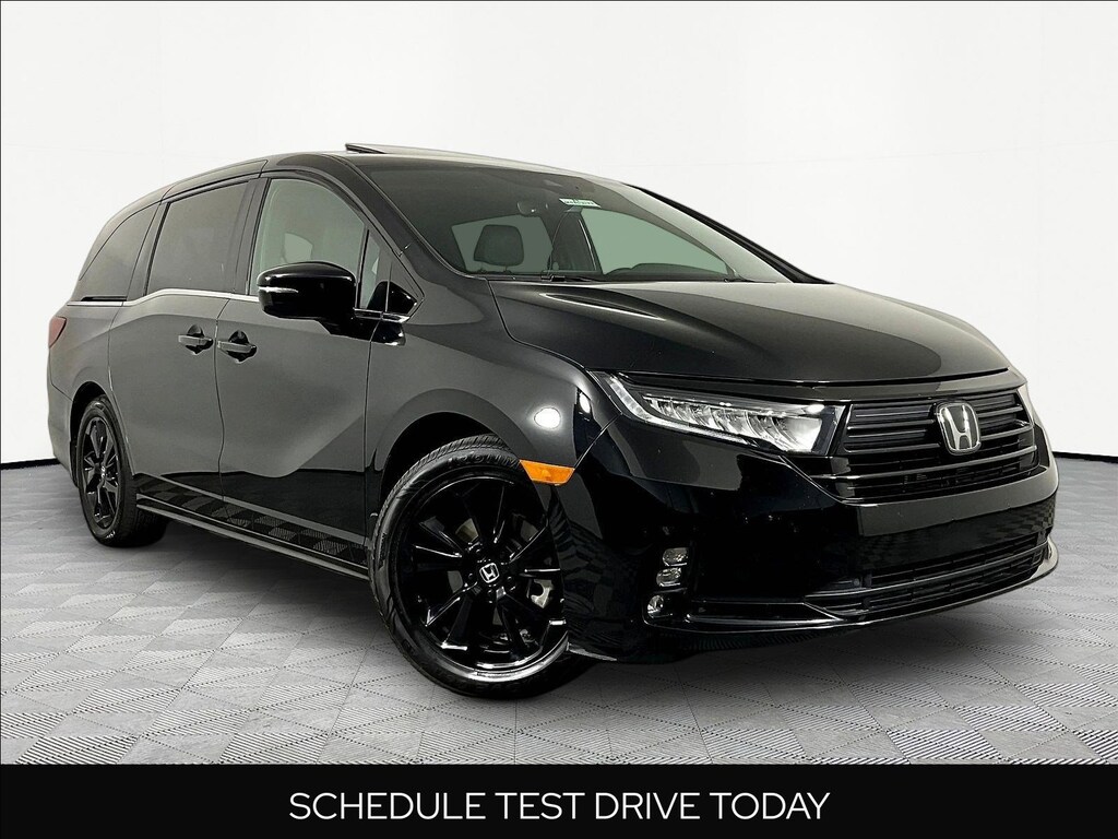 Used 2023 Honda Odyssey Sport Auto Van