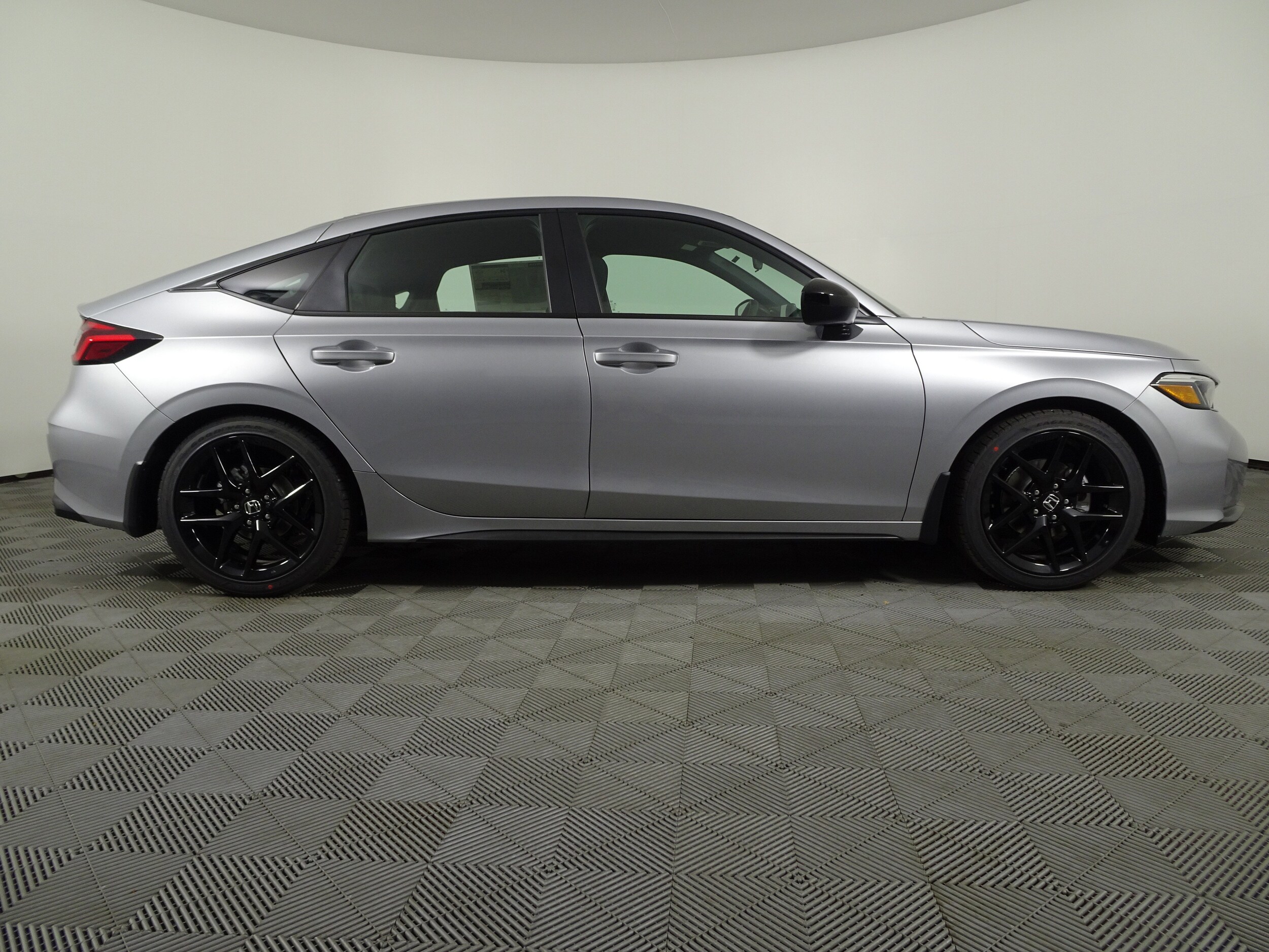 2026 Honda Civic Sport Hatchback photo 2