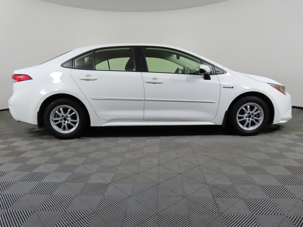 Used 2021 Toyota Corolla Hybrid LE CVT Sedan