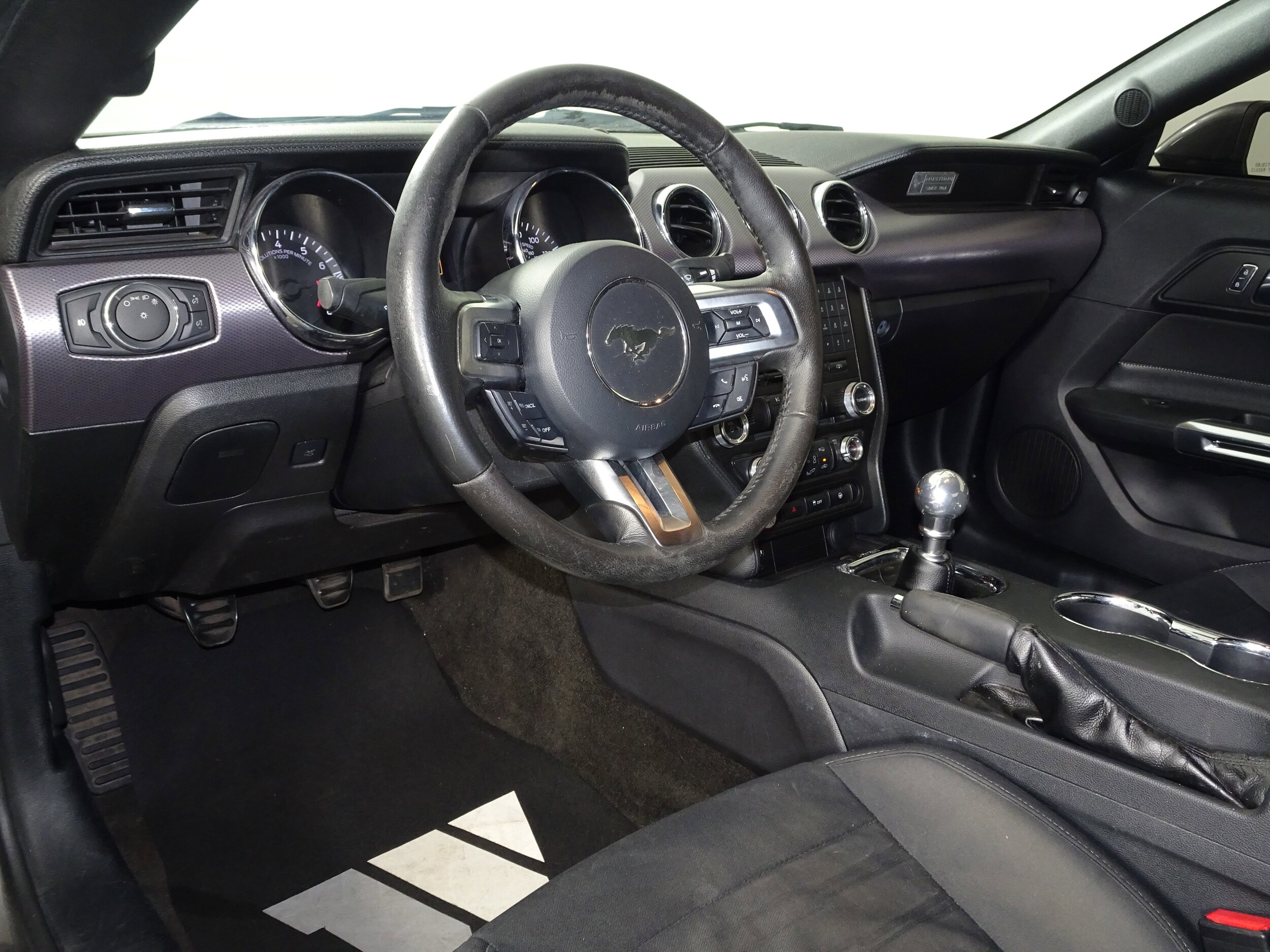 2016 Ford Mustang GT photo 4