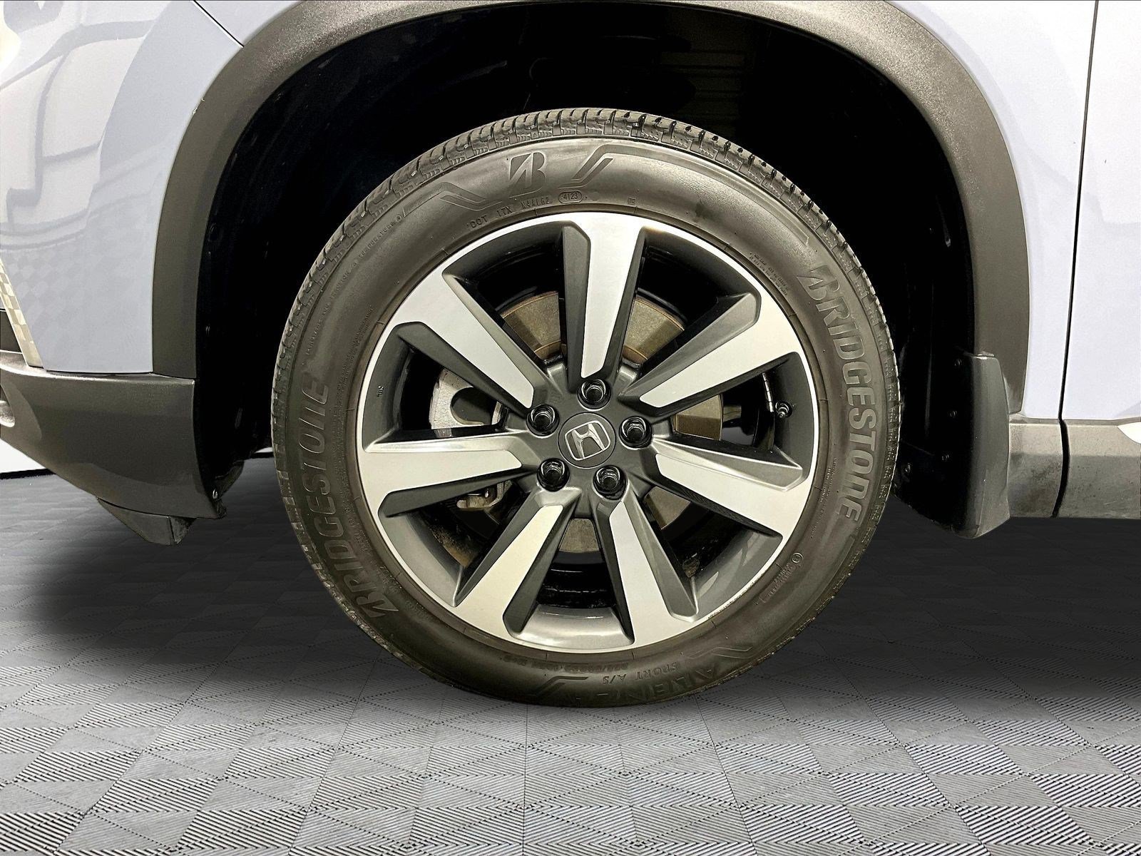 2024 Honda Pilot Touring - Photo 38