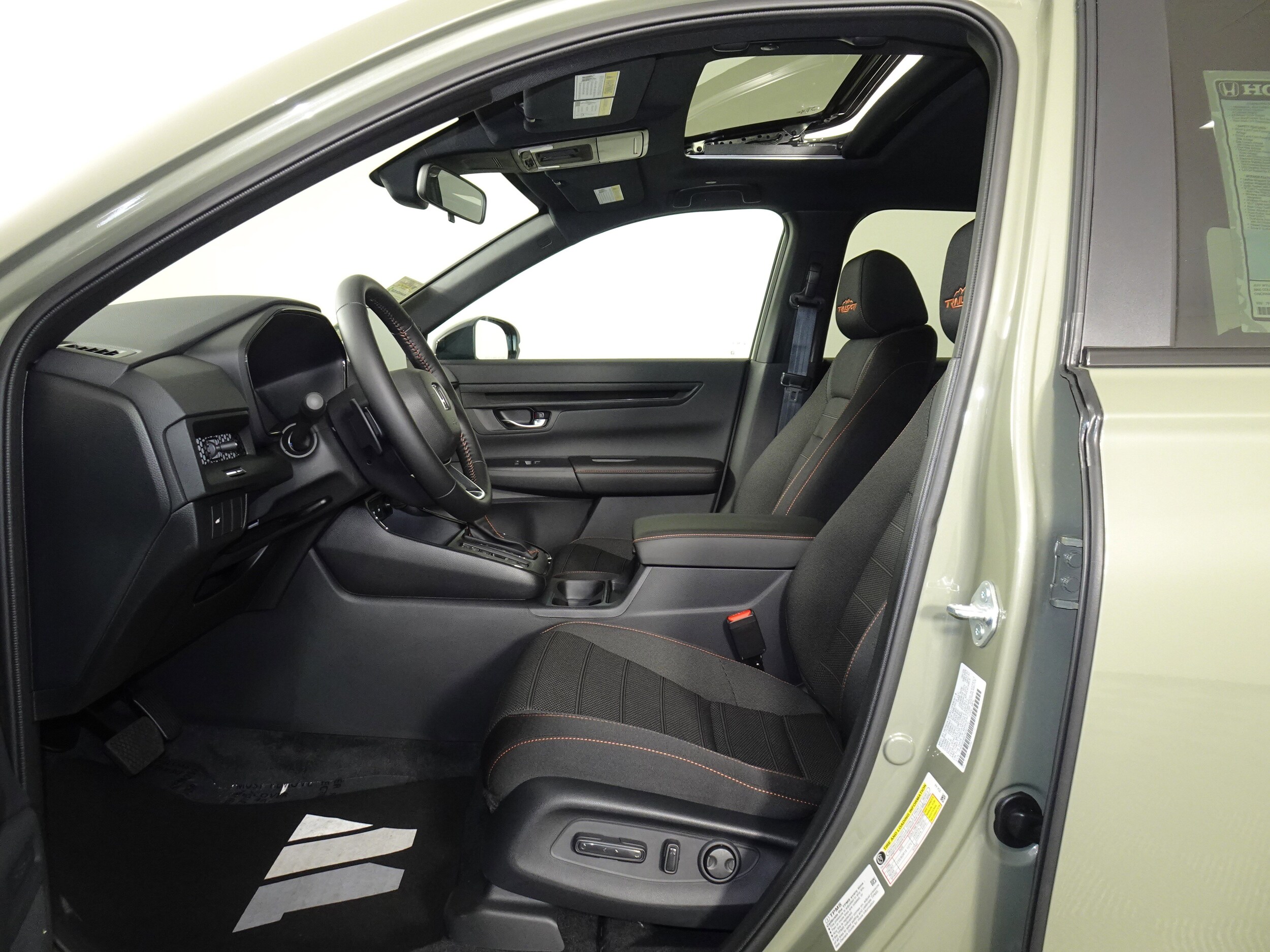 2026 Honda CR-V Hybrid photo 2