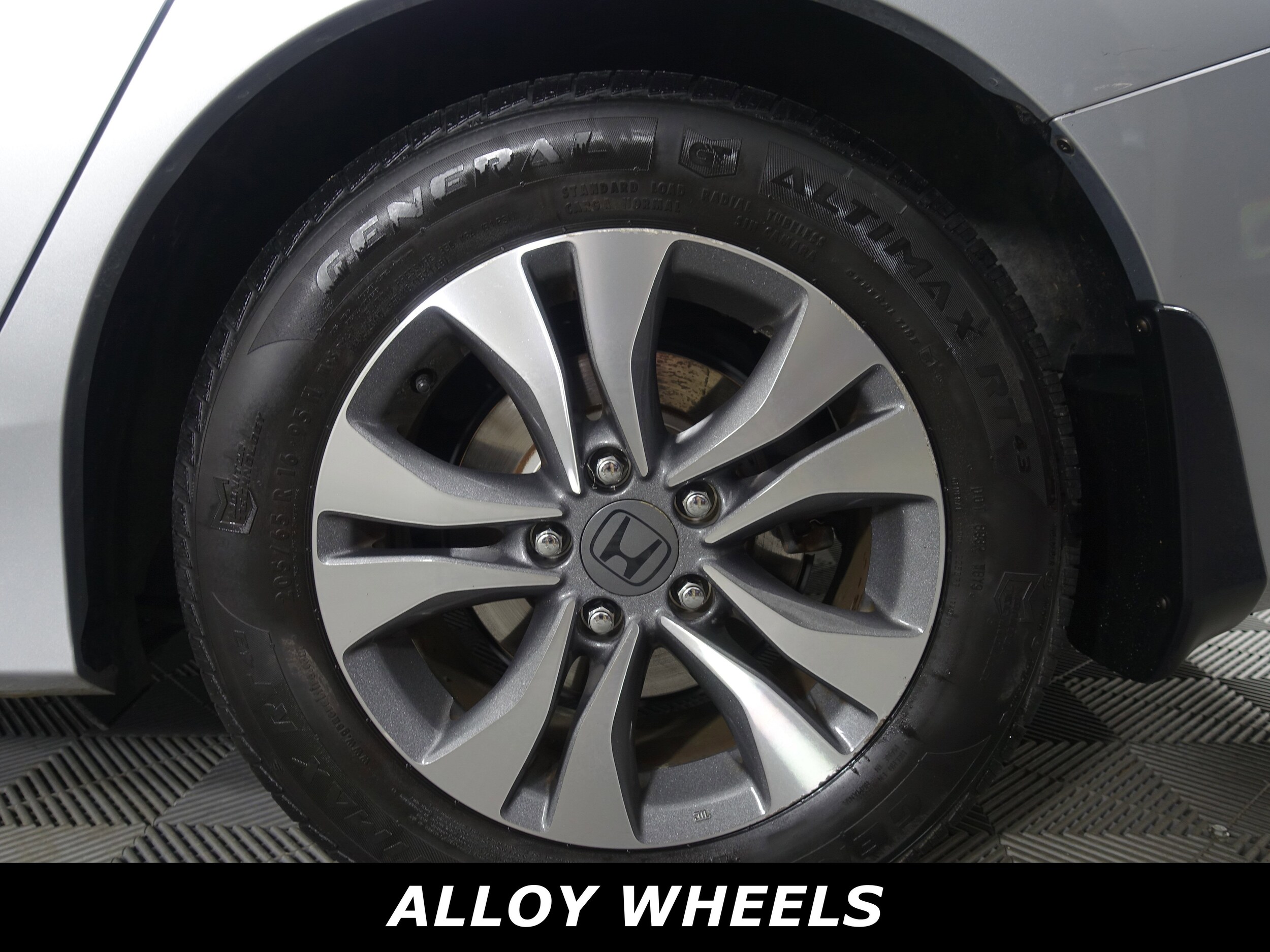 2013 Honda Accord LX photo 4