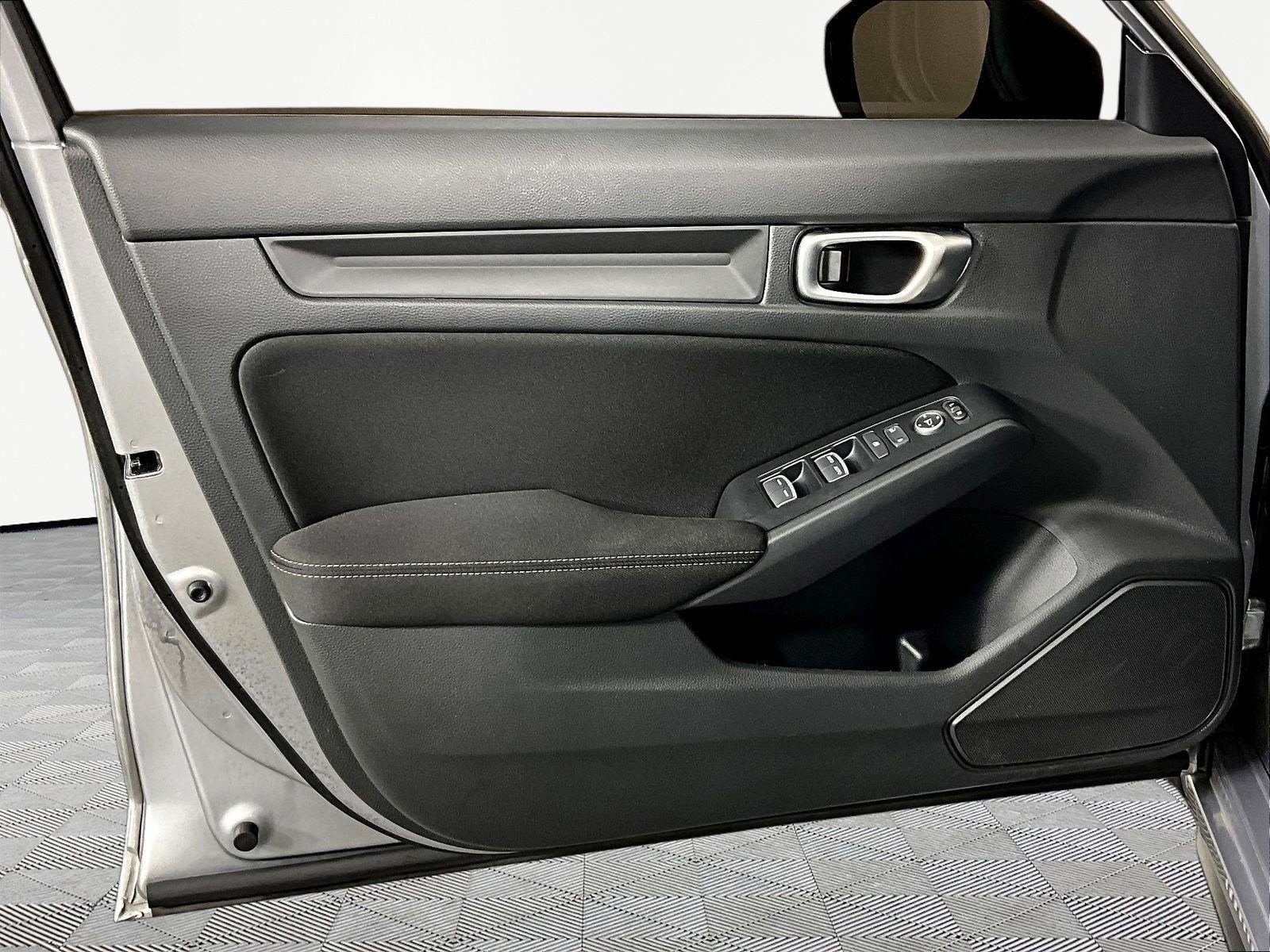 2024 Honda Civic Hatchback Sport - Photo 23