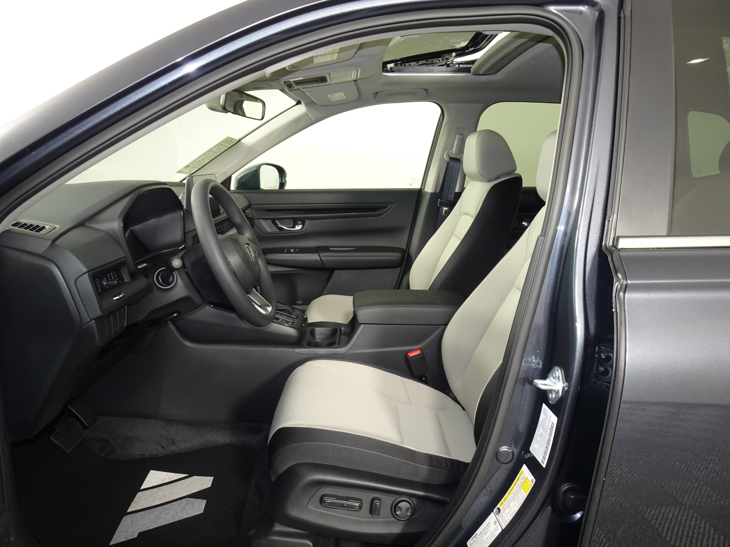 2026 Honda CR-V EX photo 4