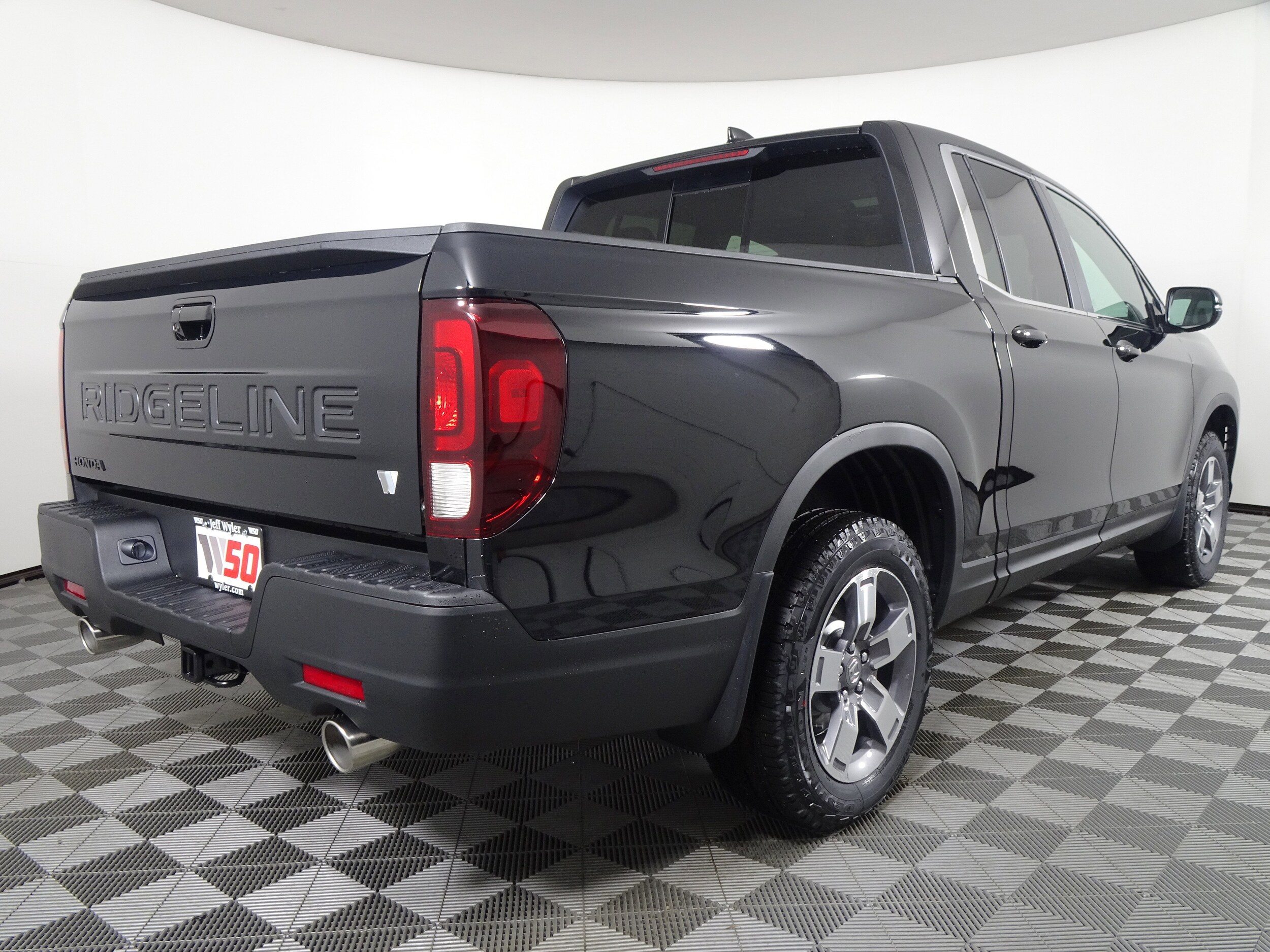 2025 Honda Ridgeline RTL photo 3